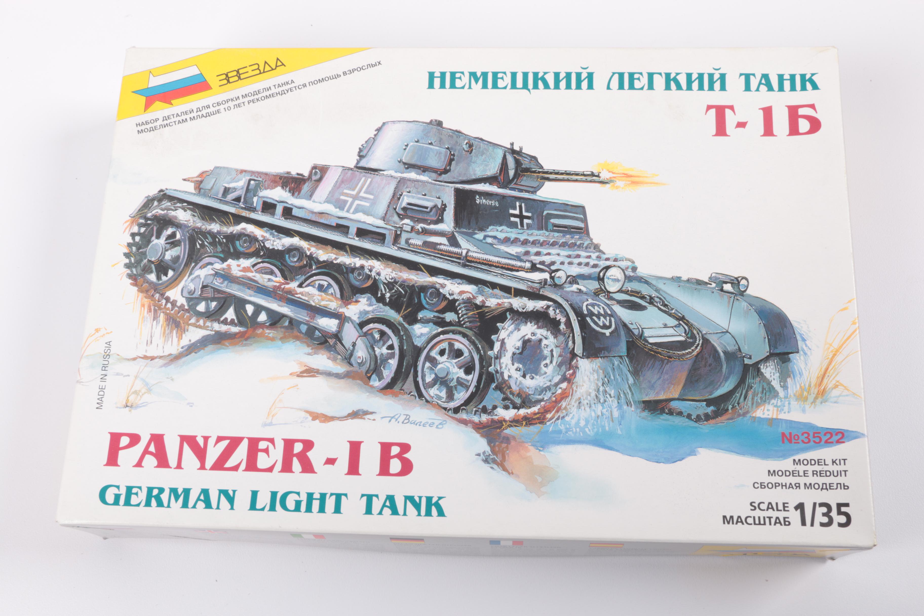 Zvezda 1/35 Scale Military Model Kits