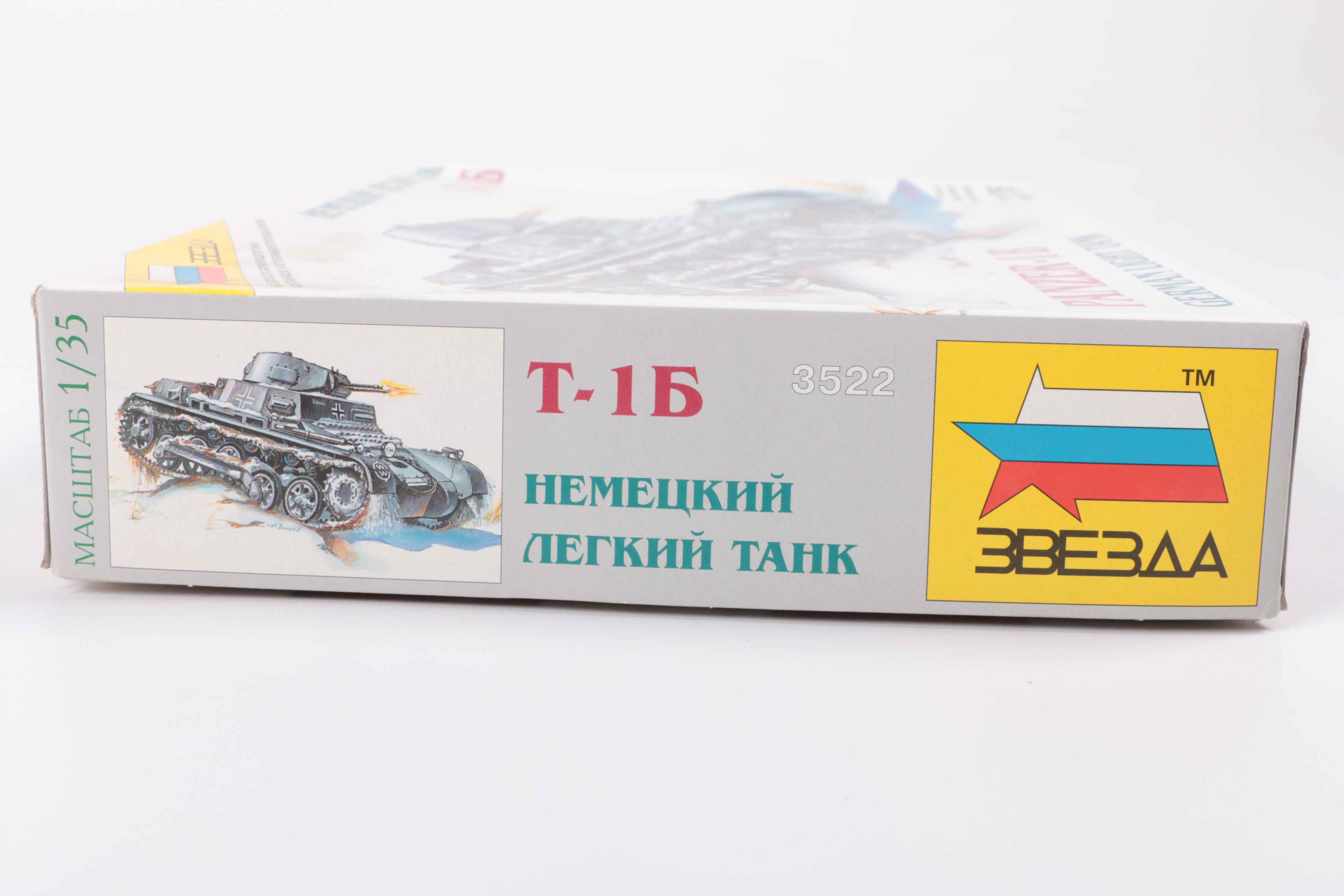 Zvezda 1/35 Scale Military Model Kits