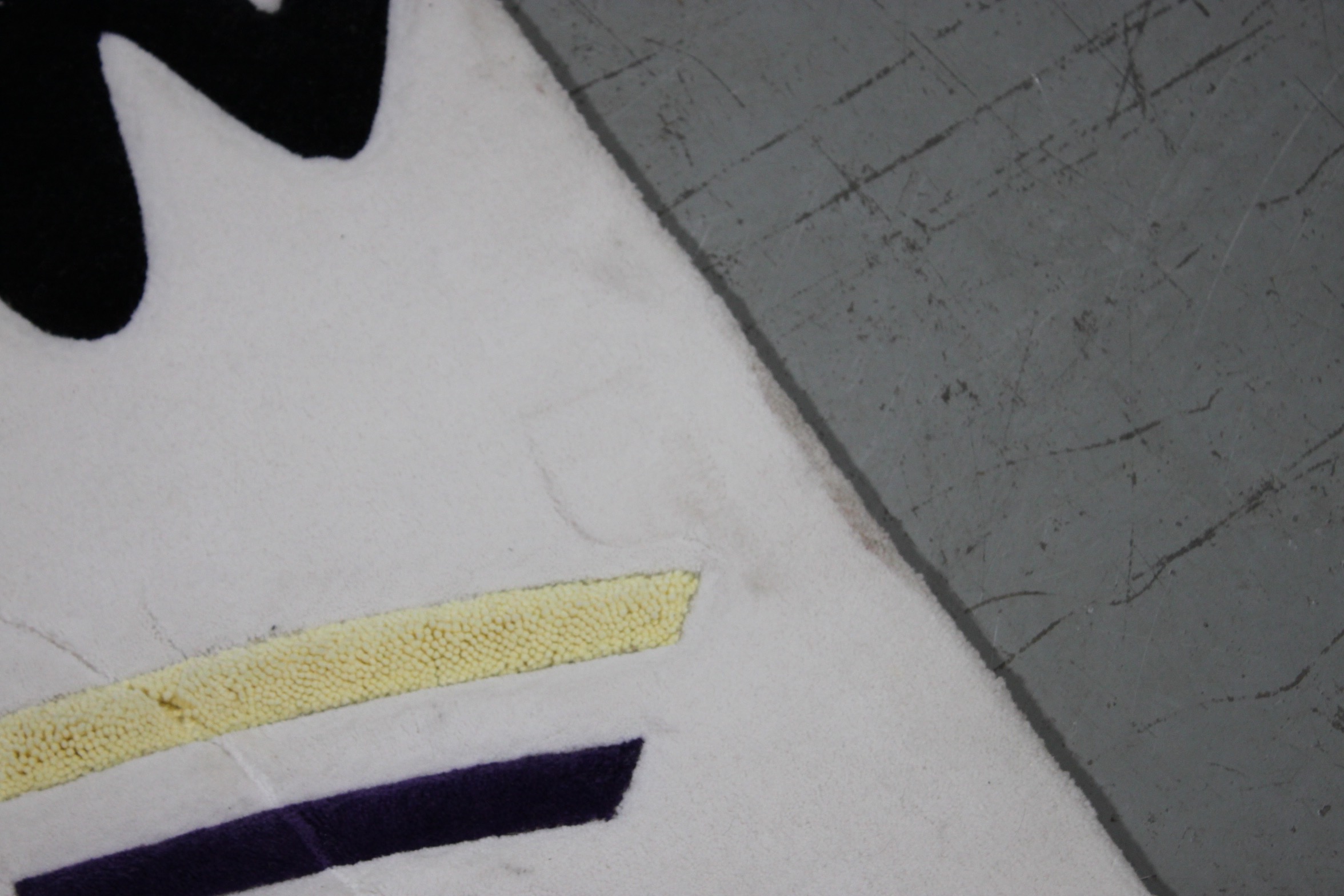 Memphis Group Style Tufted and Carved Graphic Wool Accent Rug