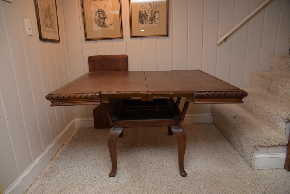 Vintage Oak Expanding Dining Table