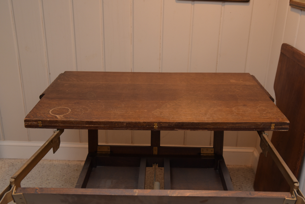 Vintage Oak Expanding Dining Table