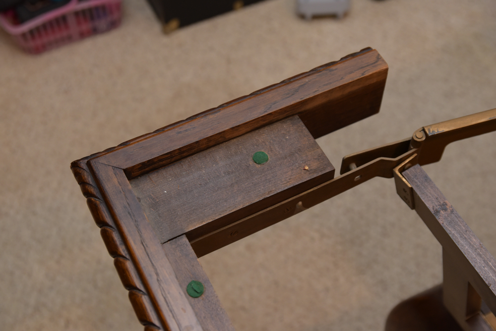 Vintage Oak Expanding Dining Table