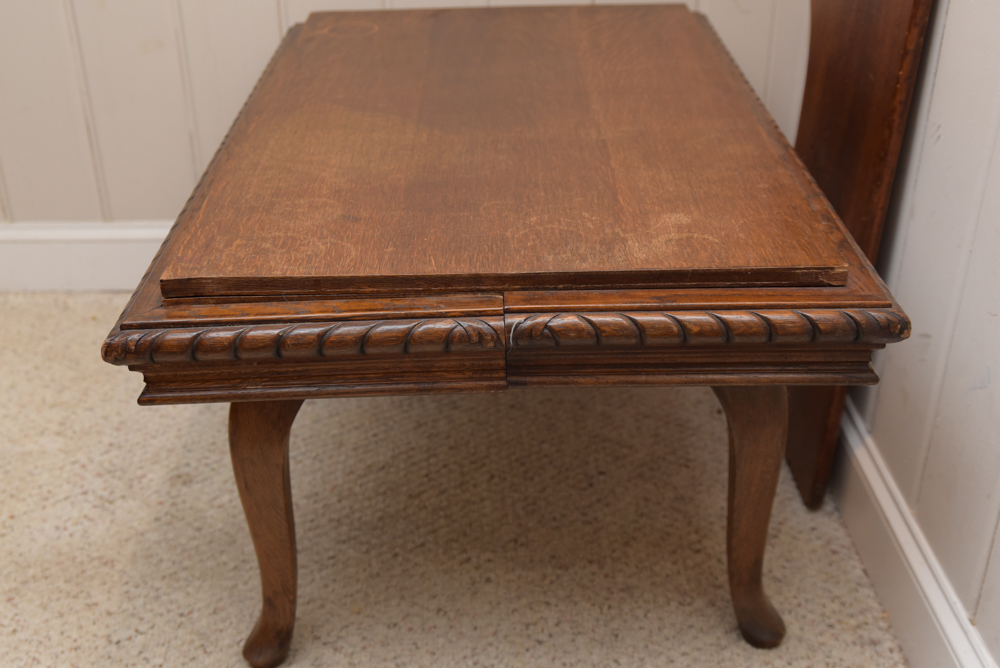 Vintage Oak Expanding Dining Table
