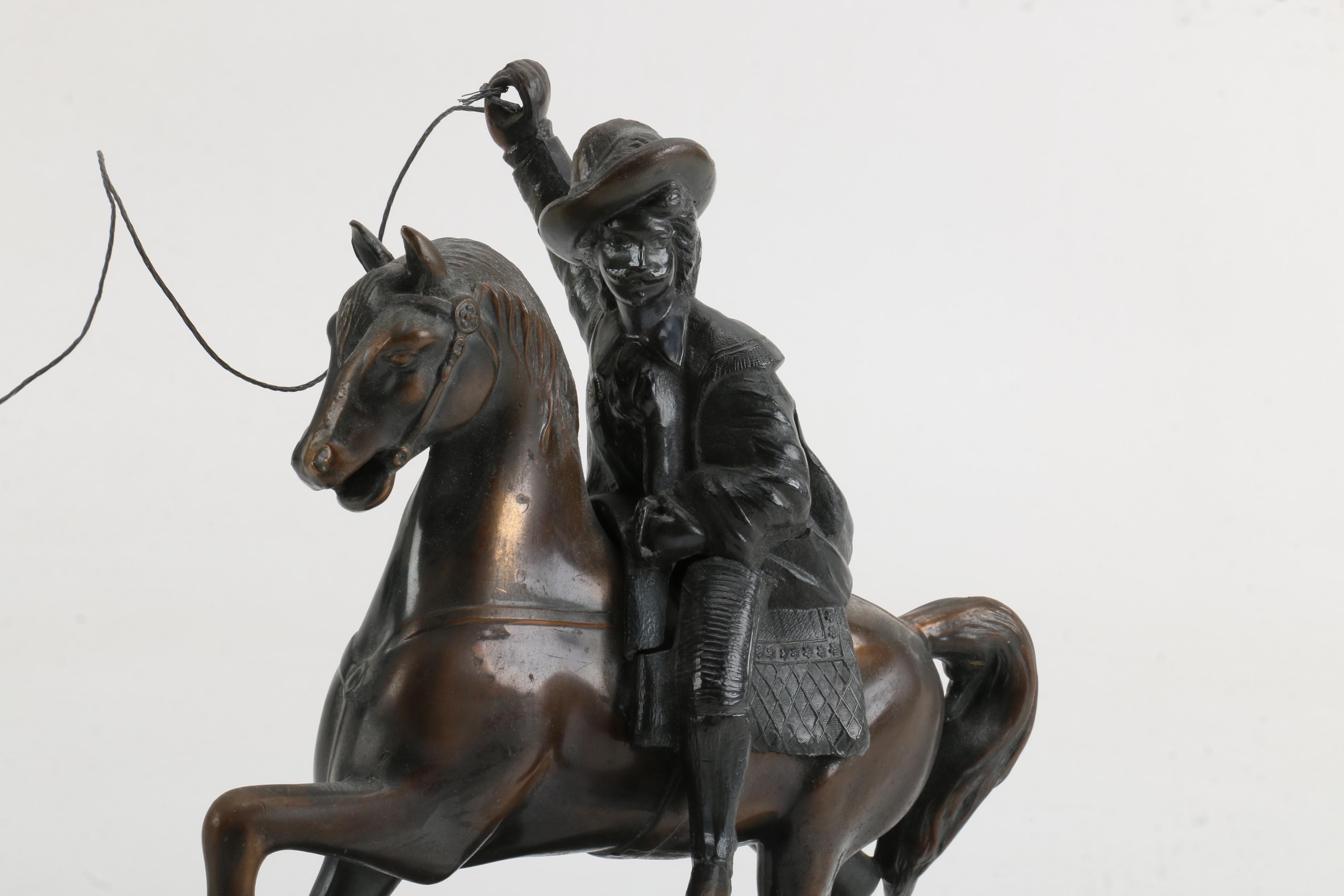 Antique Buffalo Bill Cody Wild West Show Souvenir Spelter Figurine