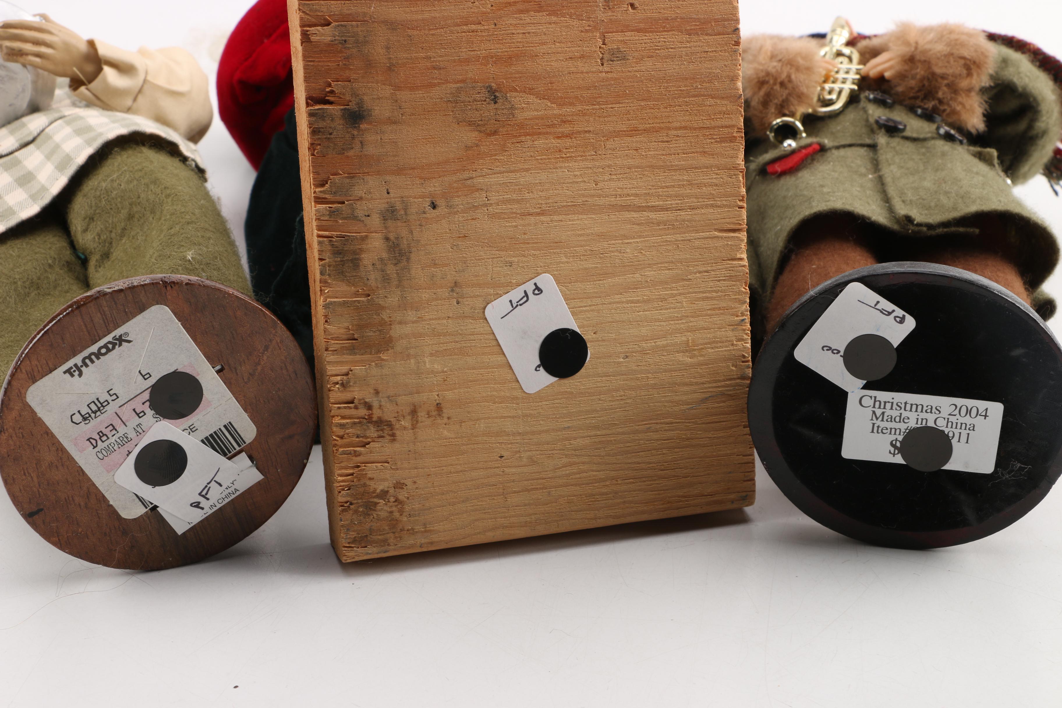 Victorian Carolers Figurines