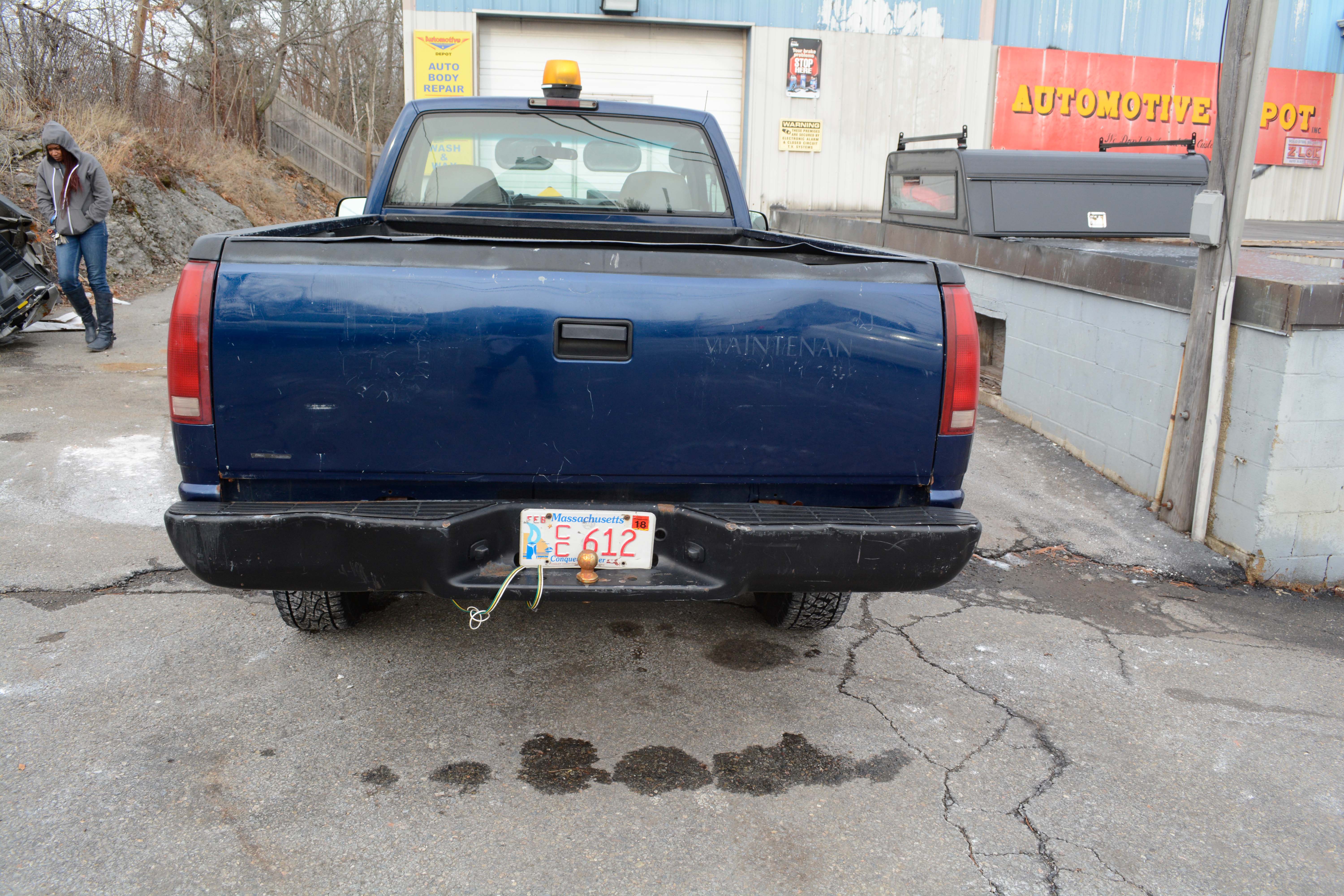 2000 Chevrolet Silverado 2500 4x4 with Fisher Plow