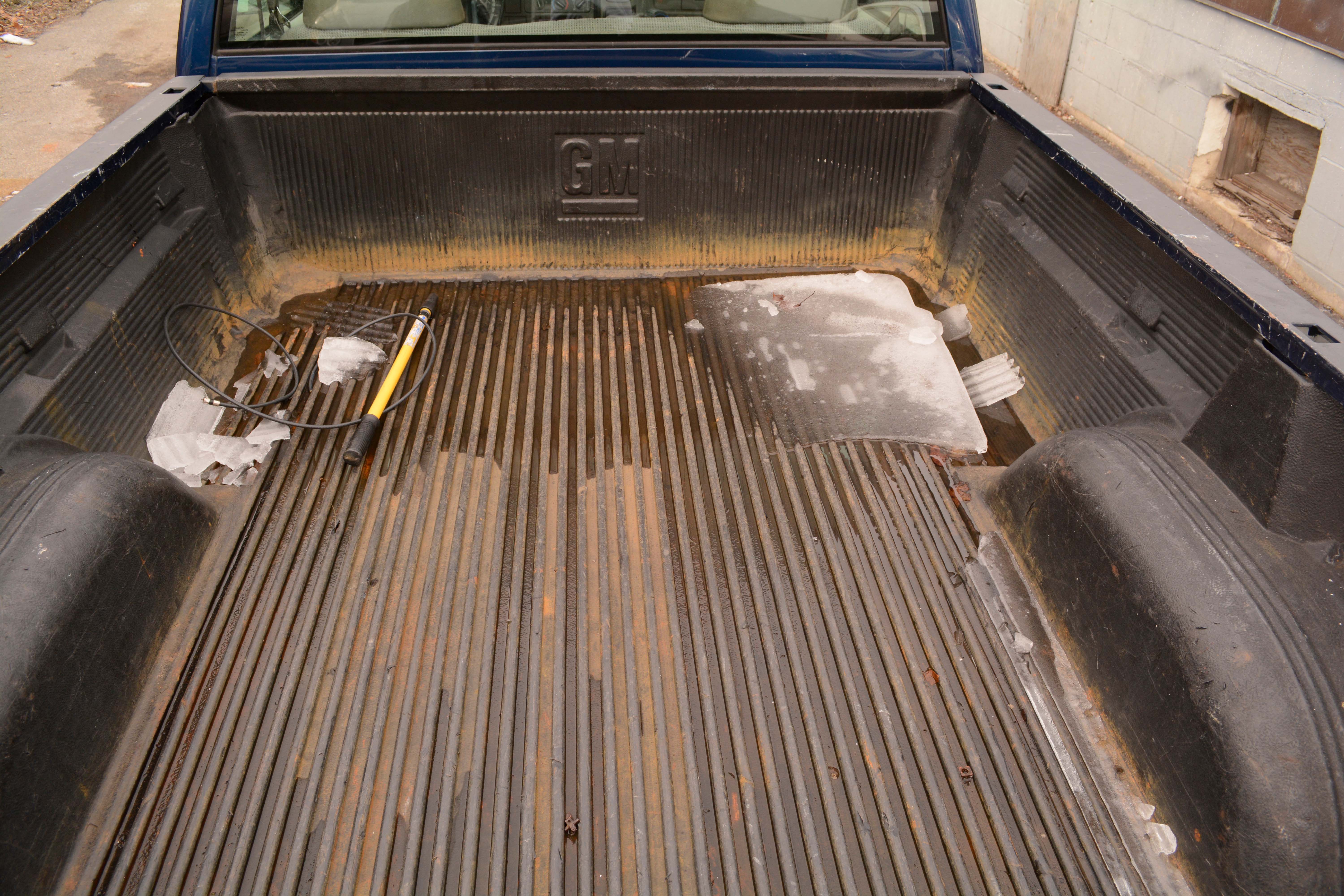 2000 Chevrolet Silverado 2500 4x4 with Fisher Plow