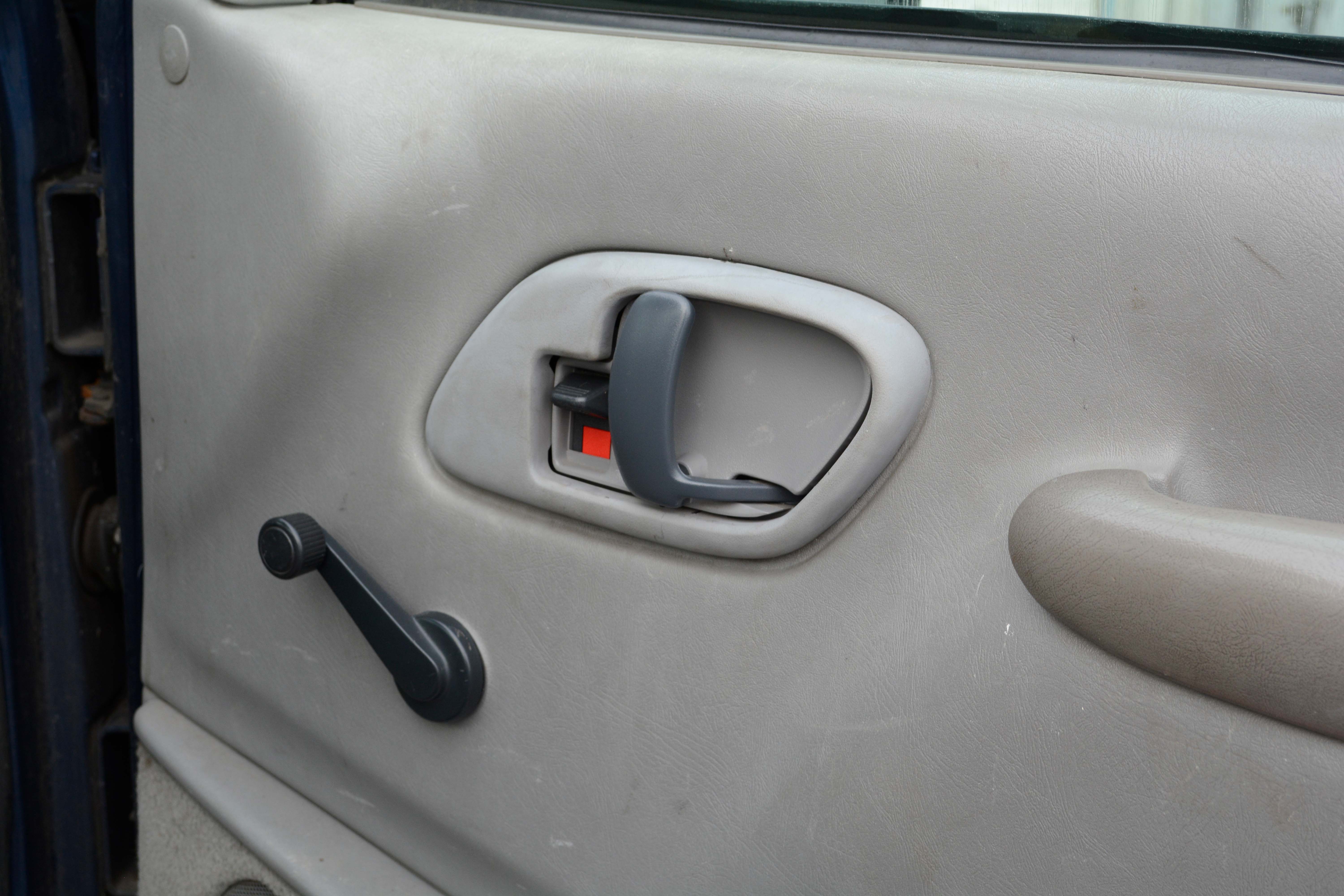 2000 Chevrolet Silverado 2500 4x4 with Fisher Plow