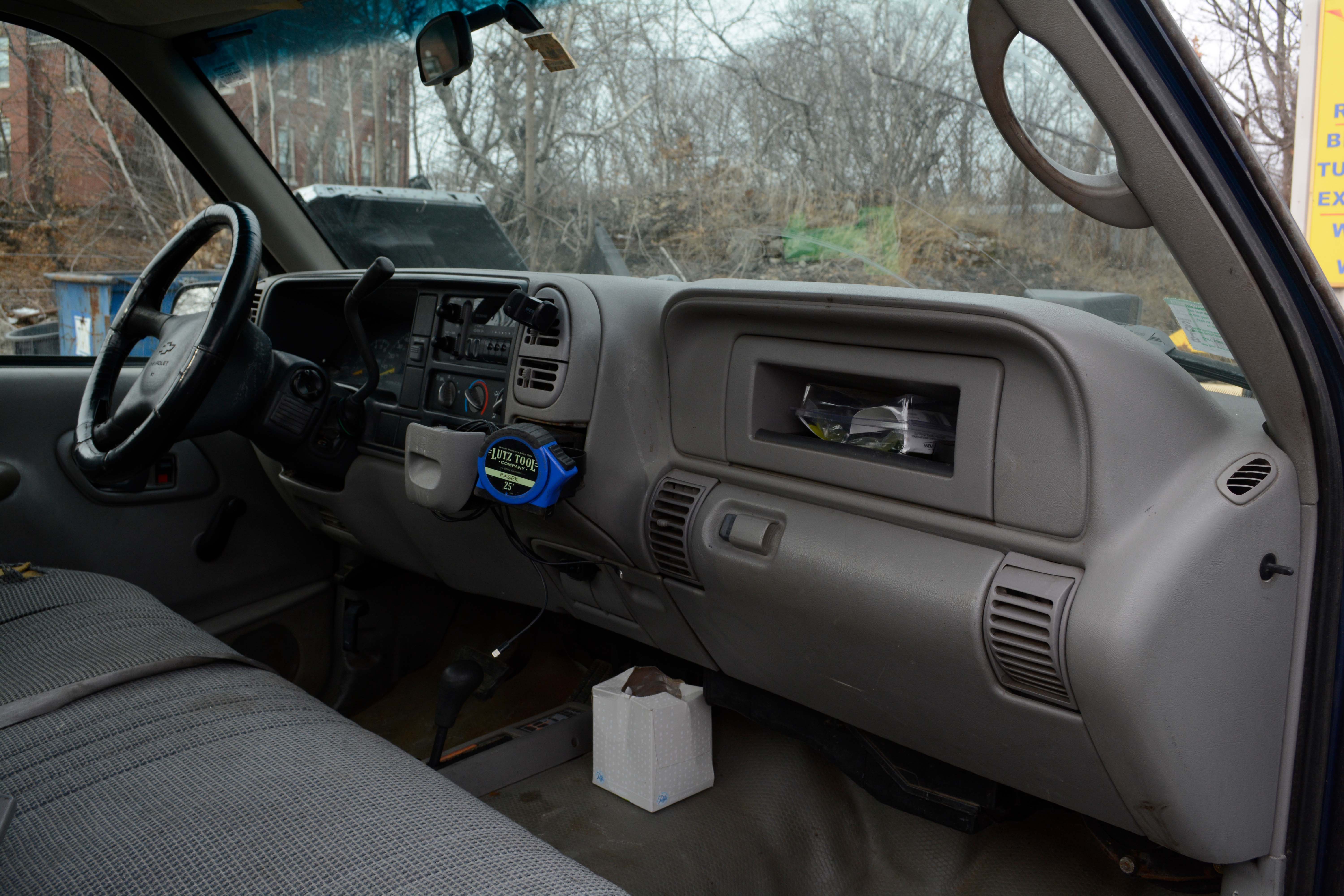 2000 Chevrolet Silverado 2500 4x4 with Fisher Plow