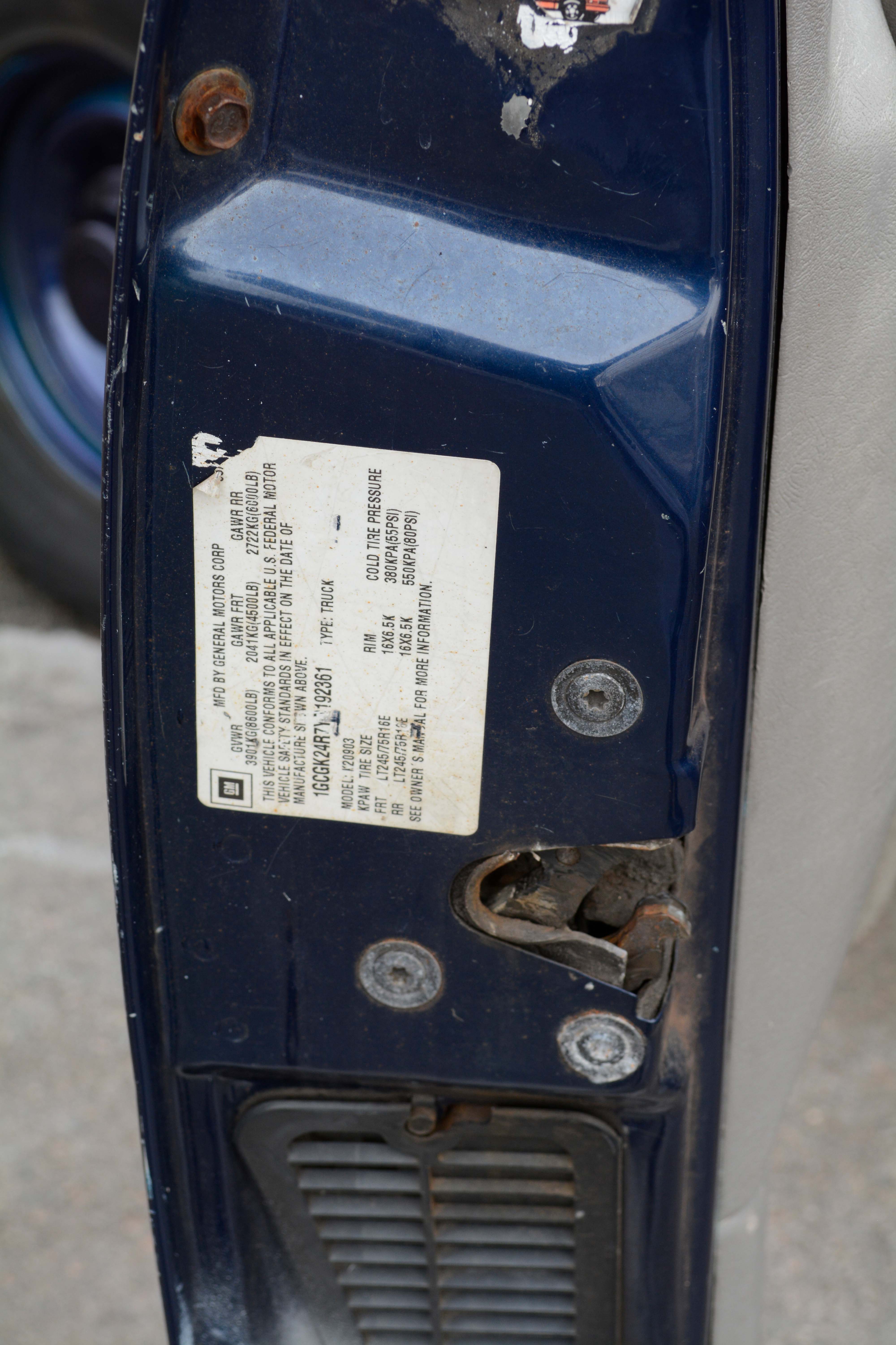 2000 Chevrolet Silverado 2500 4x4 with Fisher Plow