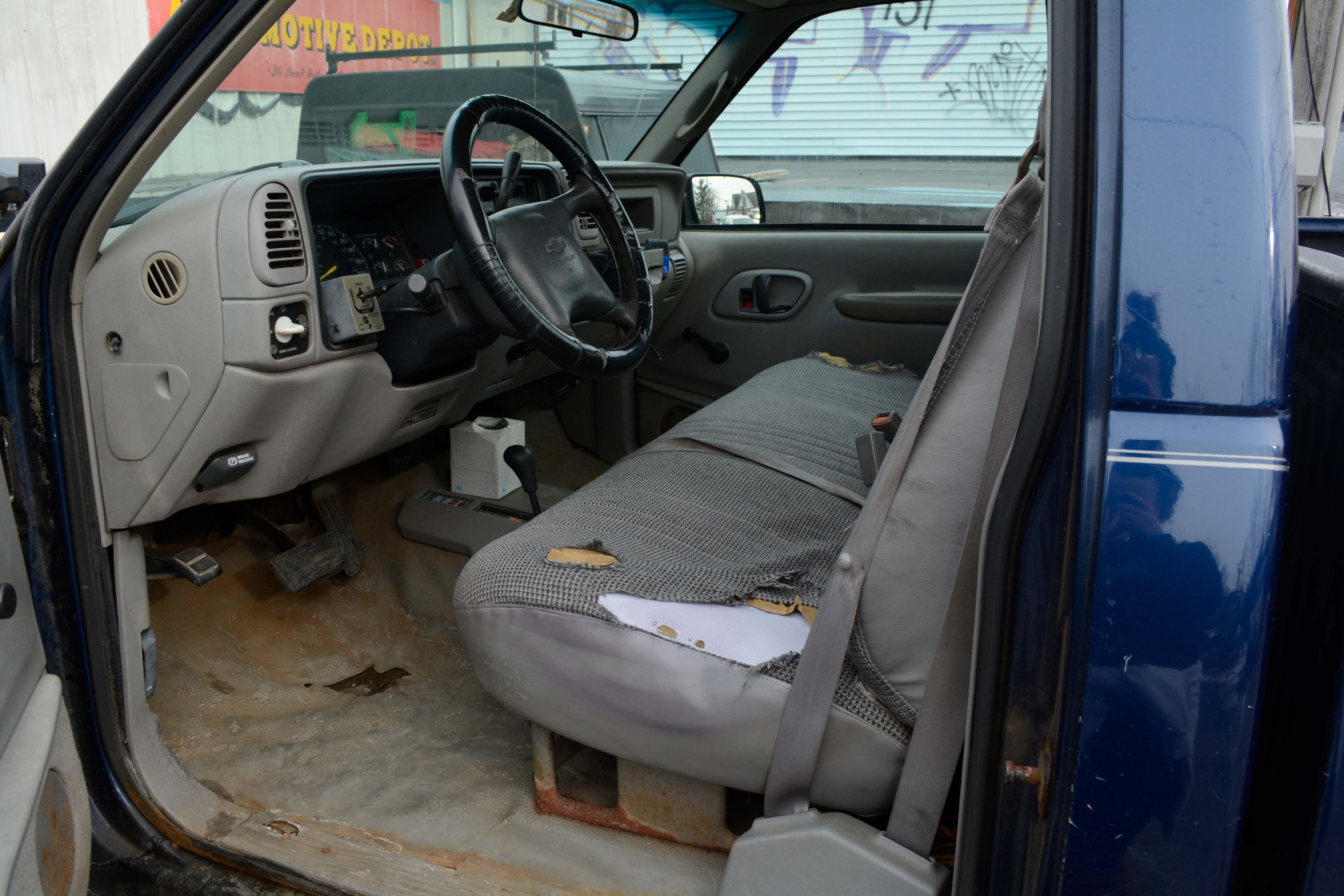 2000 Chevrolet Silverado 2500 4x4 with Fisher Plow