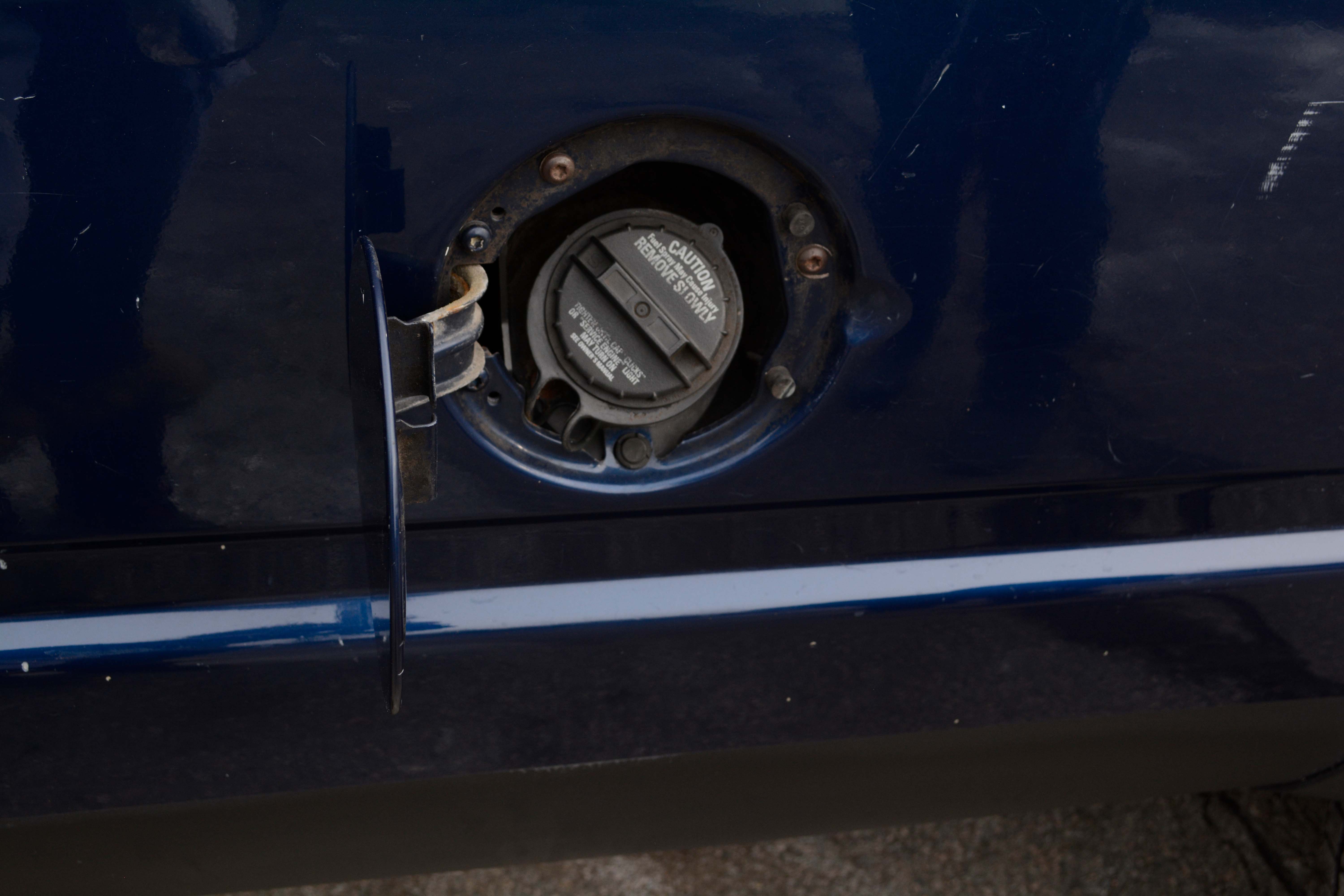 2000 Chevrolet Silverado 2500 4x4 with Fisher Plow