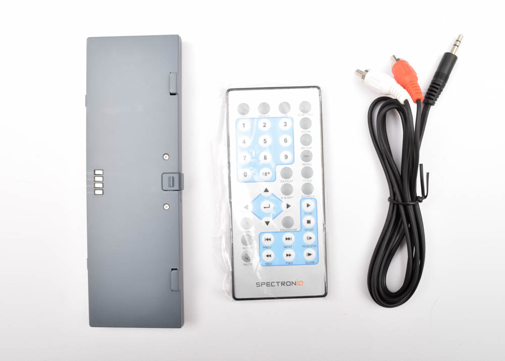 Spectroniq PDV-700 Portable DVD Player