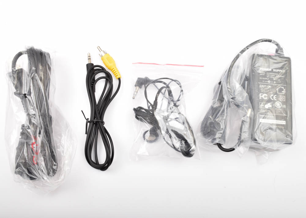 Spectroniq PDV-700 Portable DVD Player