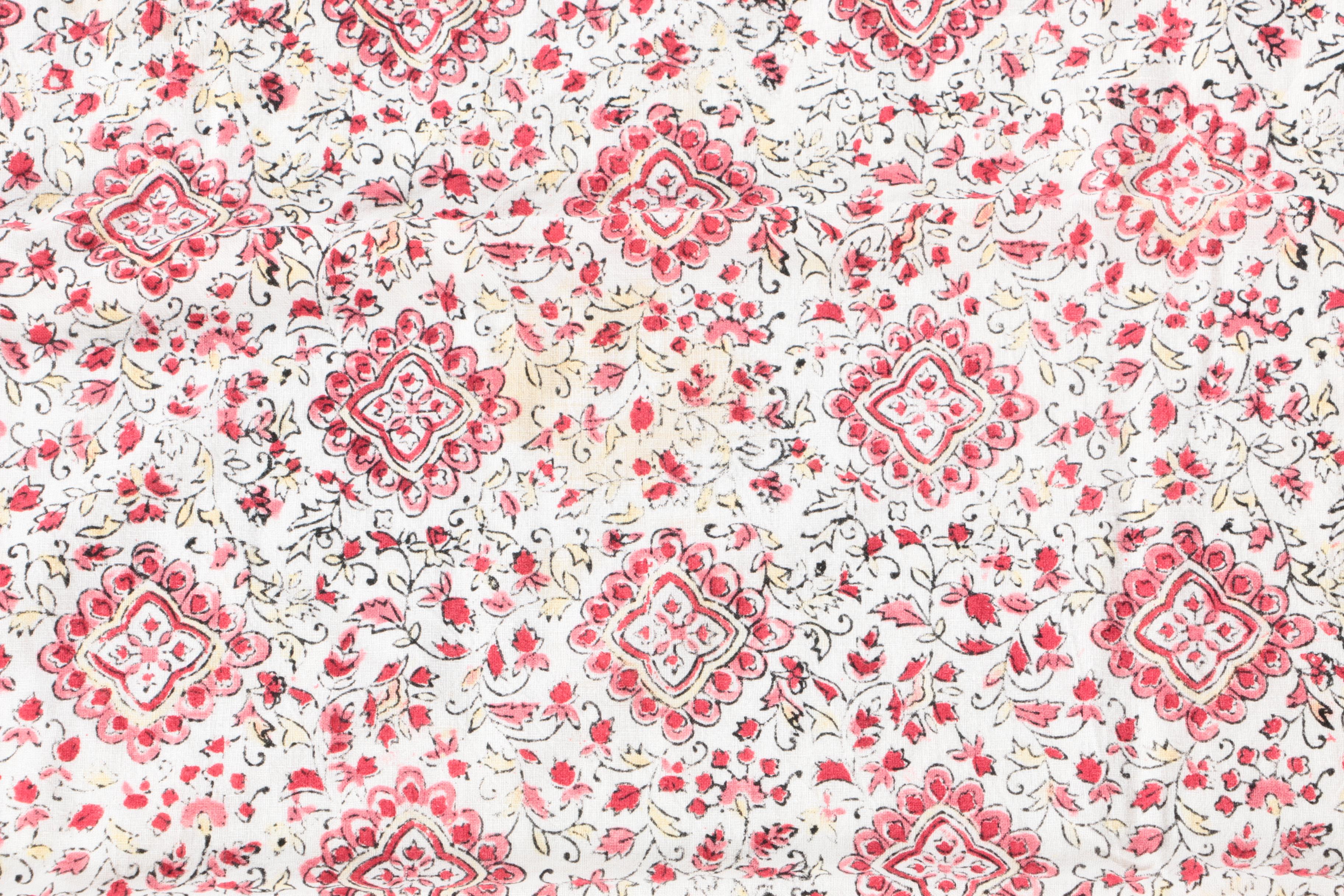 Paisley Print Bed Spread and Silky Cover