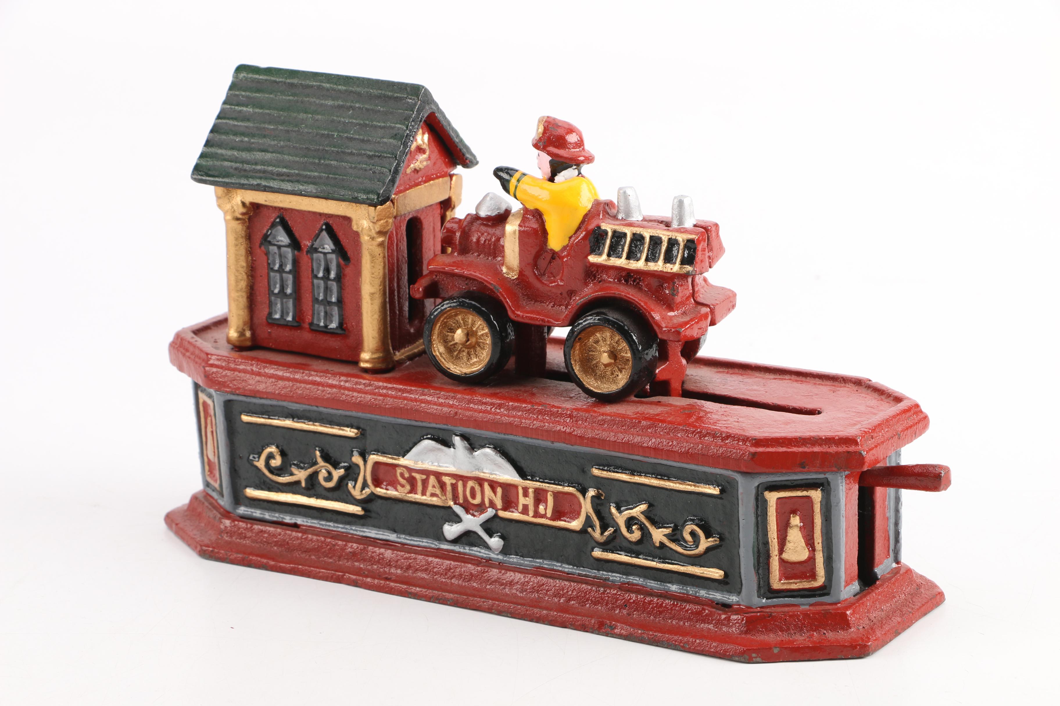 Vintage Cast Iron Fire Engine Mechanical Bank