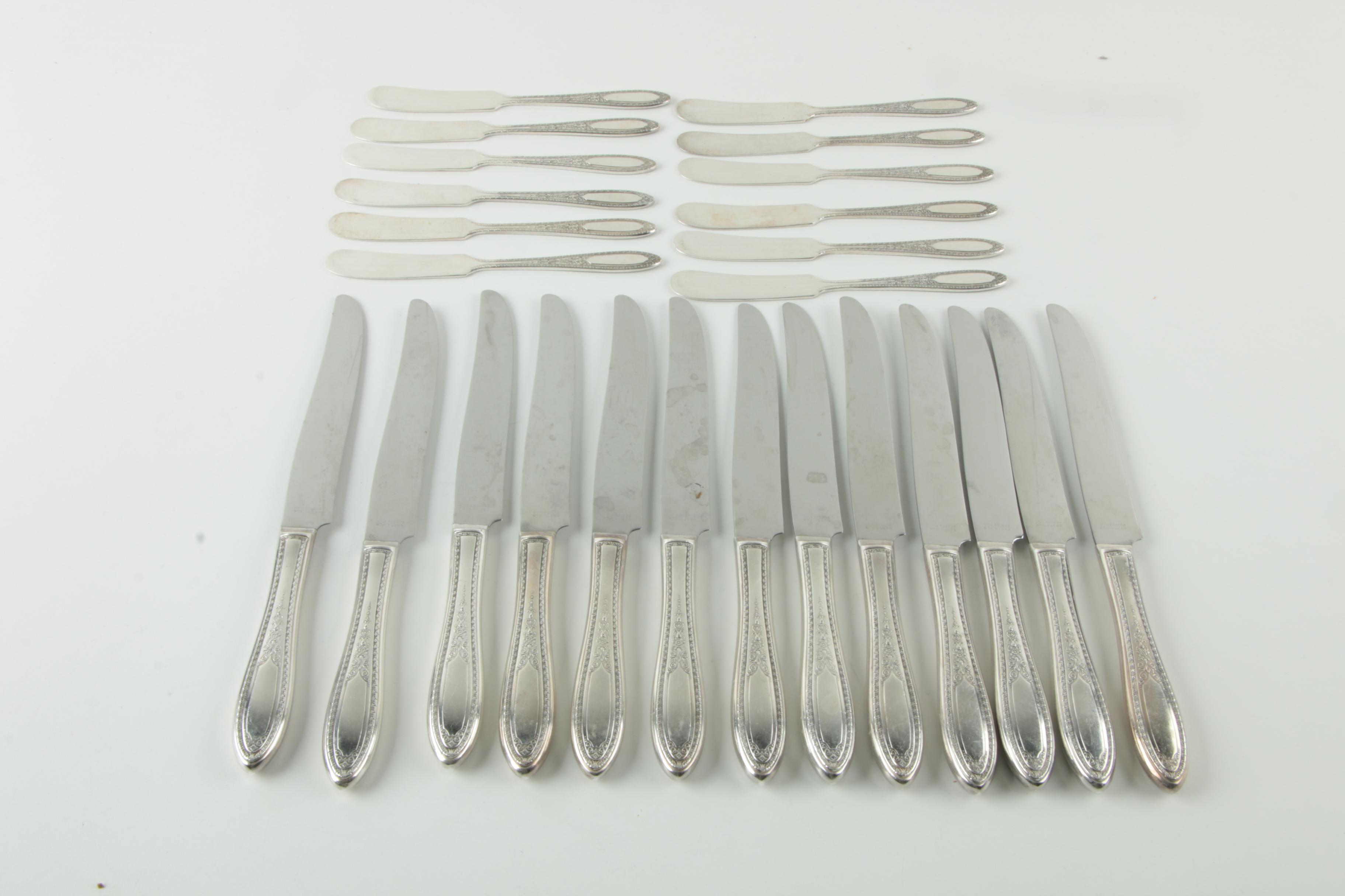 Wm A. Rogers "Ramona/Brentwood/Lakewood" Silver-Plated Flatware Set