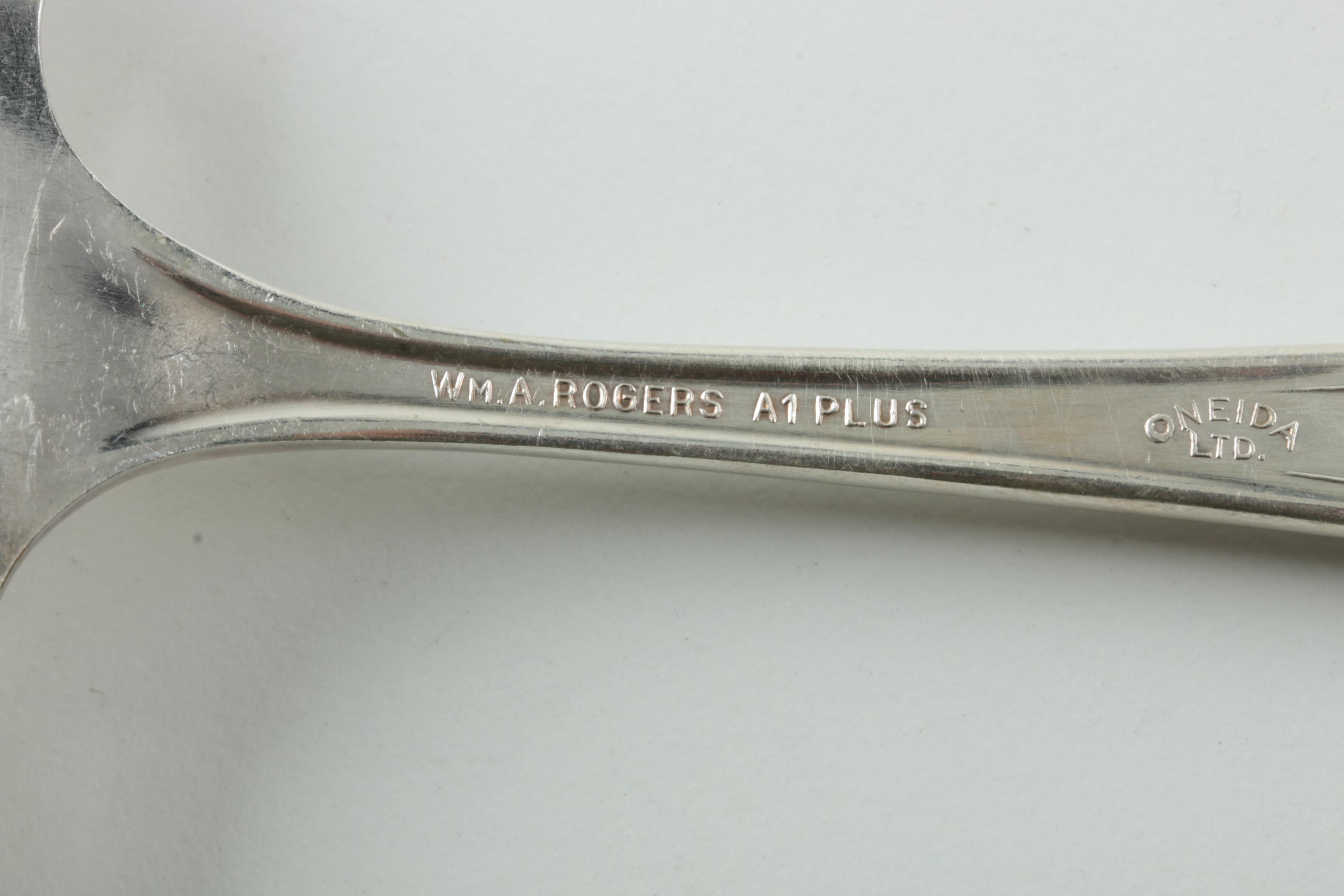 Wm A. Rogers "Ramona/Brentwood/Lakewood" Silver-Plated Flatware Set