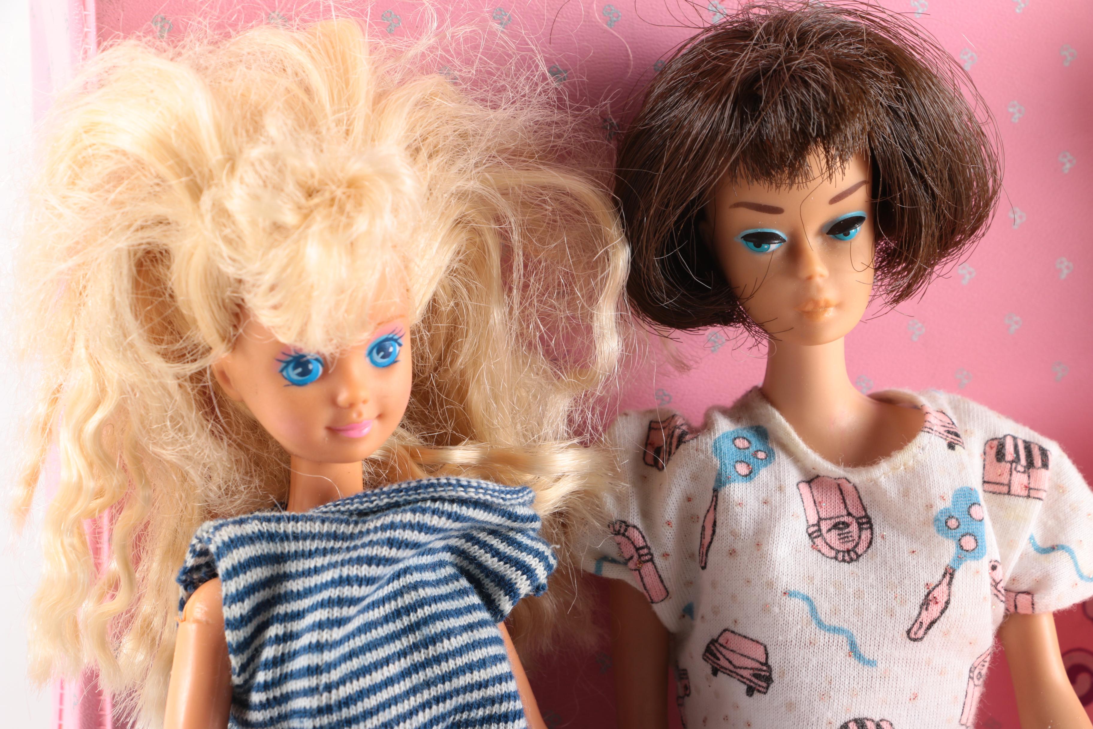 Barbies With Clothing