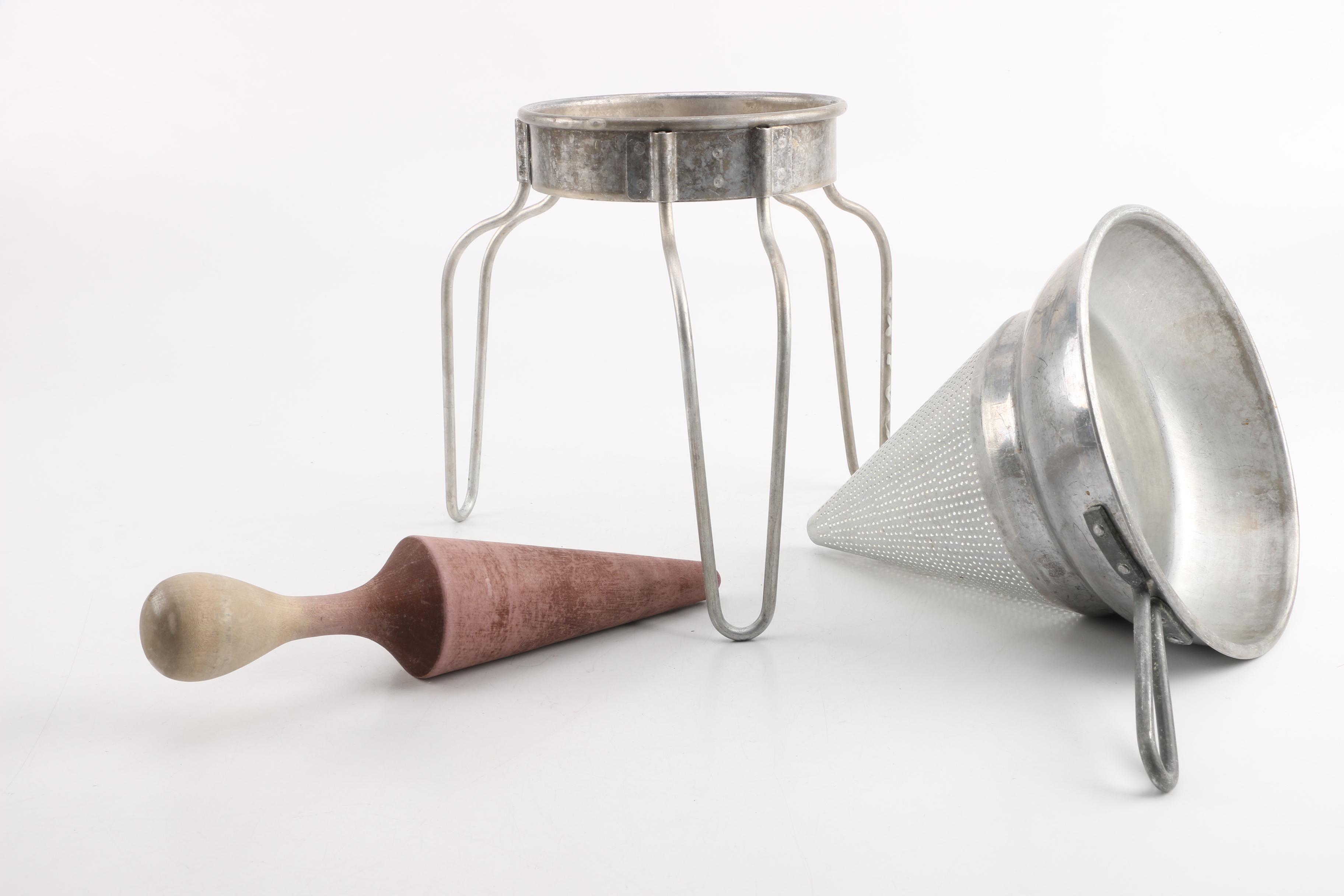 Juicing and Straining Materials