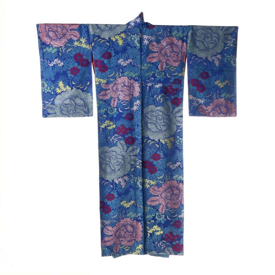 Circa 1950s Vintage Japanese Handwoven Silk Kimono