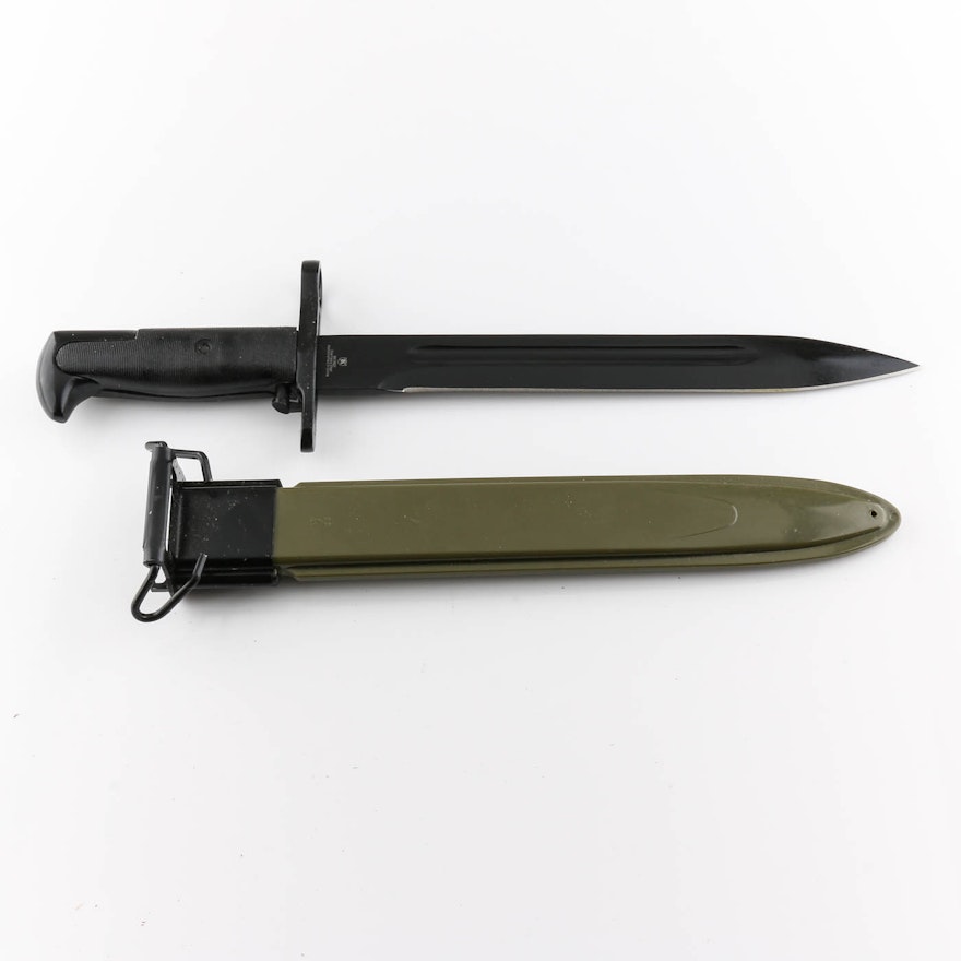 Military Green Fixed Bayonet with Metal Sheath