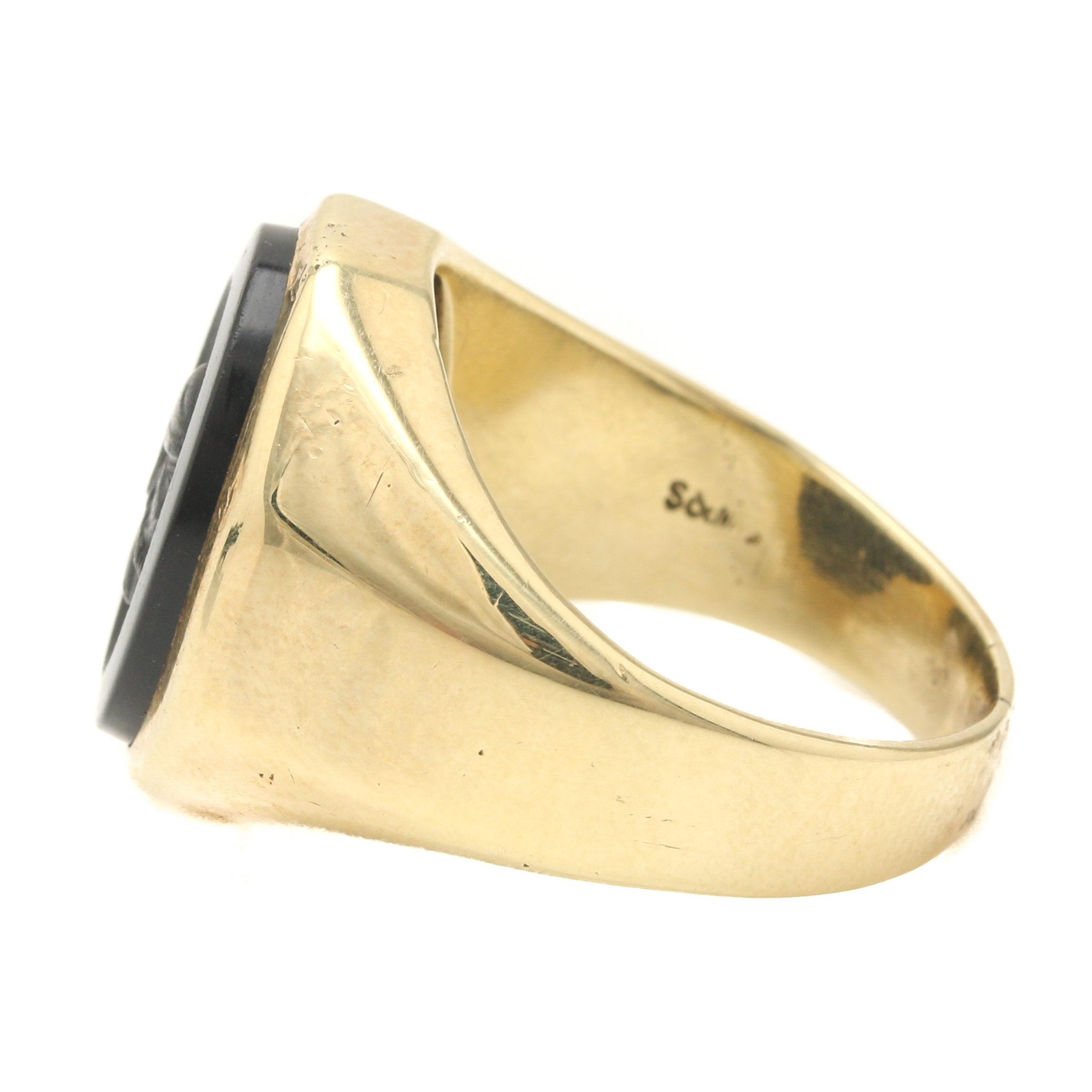 Vintage 14K Yellow Gold Black Onyx Ring