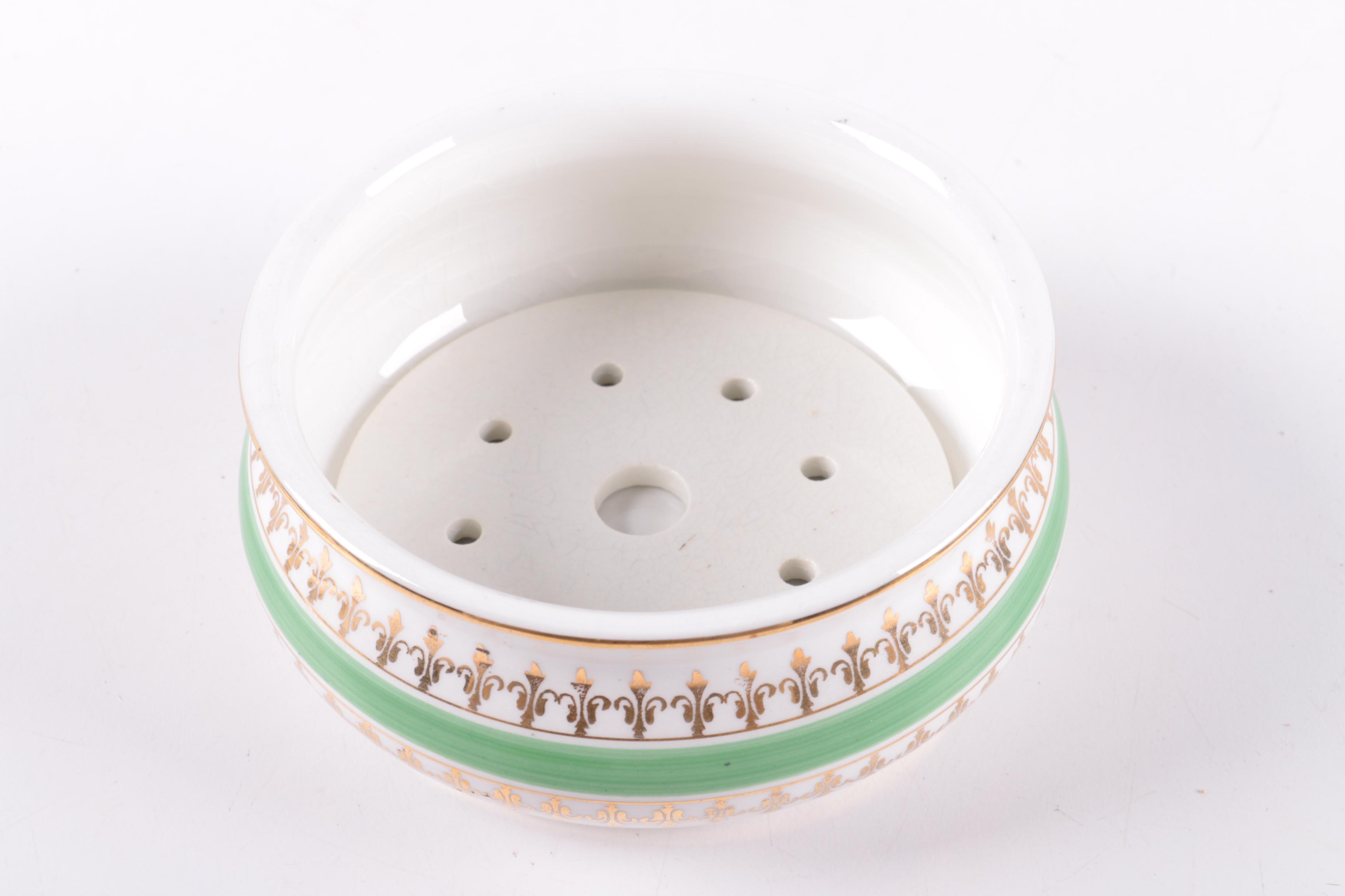 Edwin M. Knowles Soap Dish with Strainer