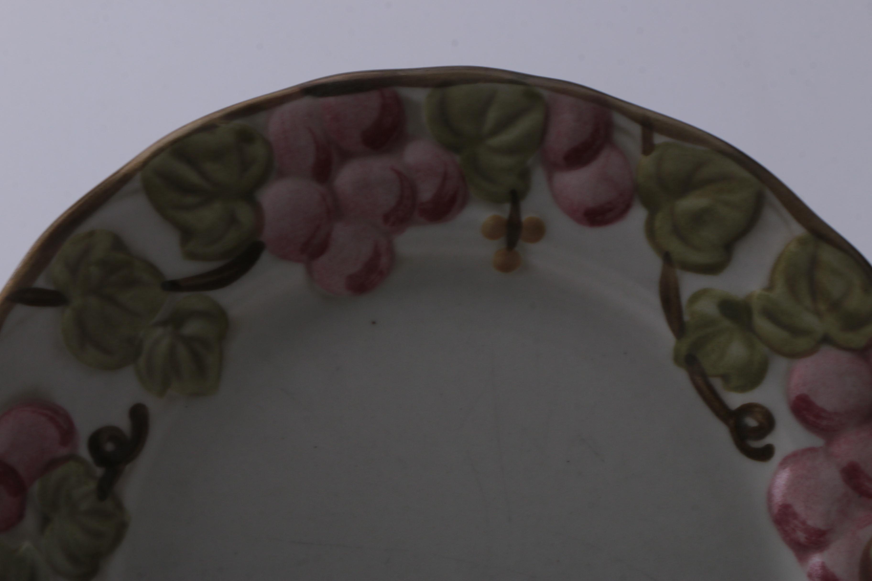 Metlox "Sculptured Grape" Salad and Bread and Butter Plates