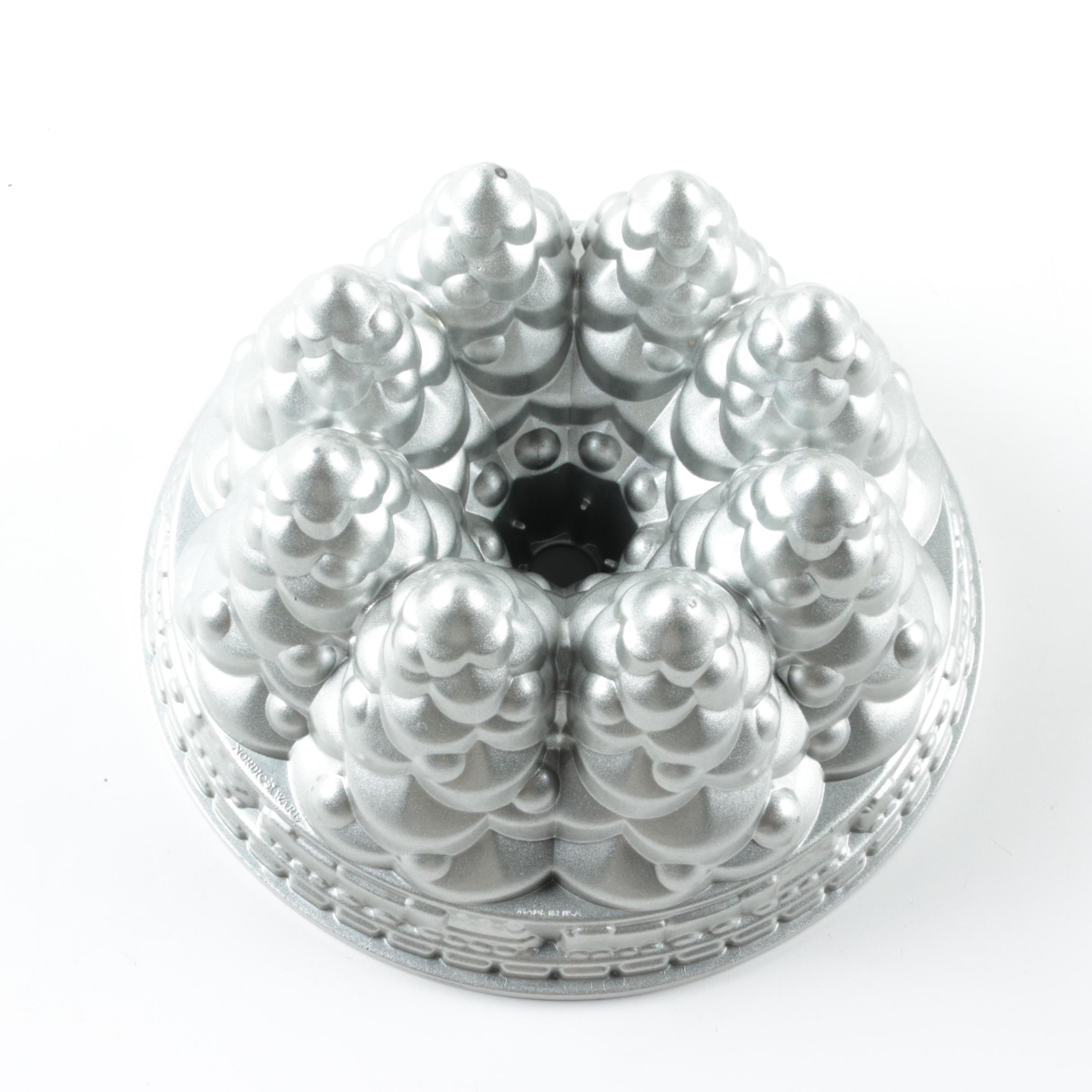 Assortment of Bakeware and Cake Pans