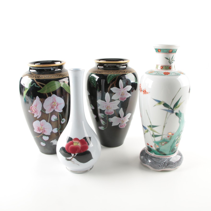 Franklin Mint Replica Chinese Porcelain Vases and a Japanese Vase
