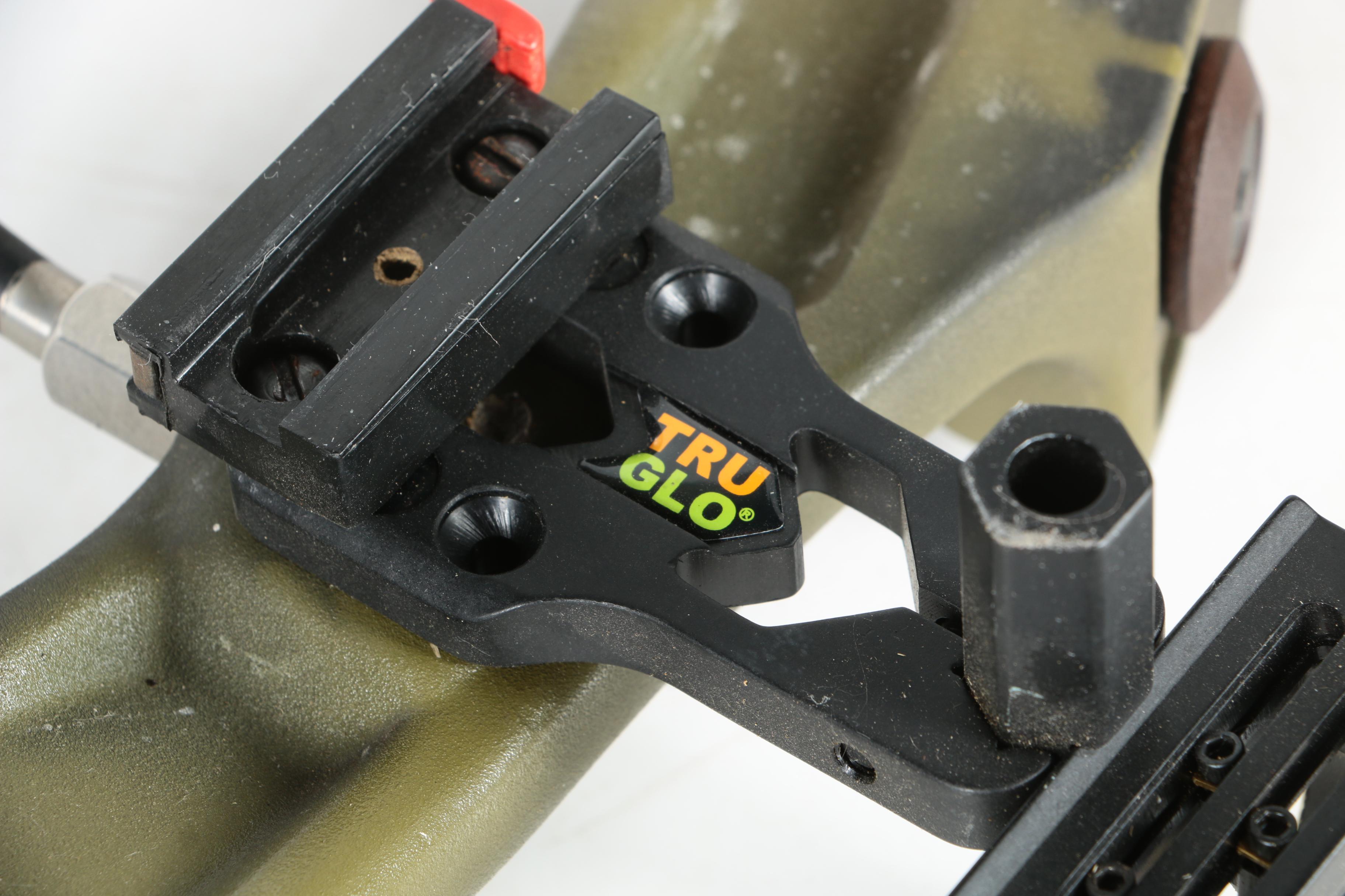 Bear "Whitetail II" Compound Bow With Case