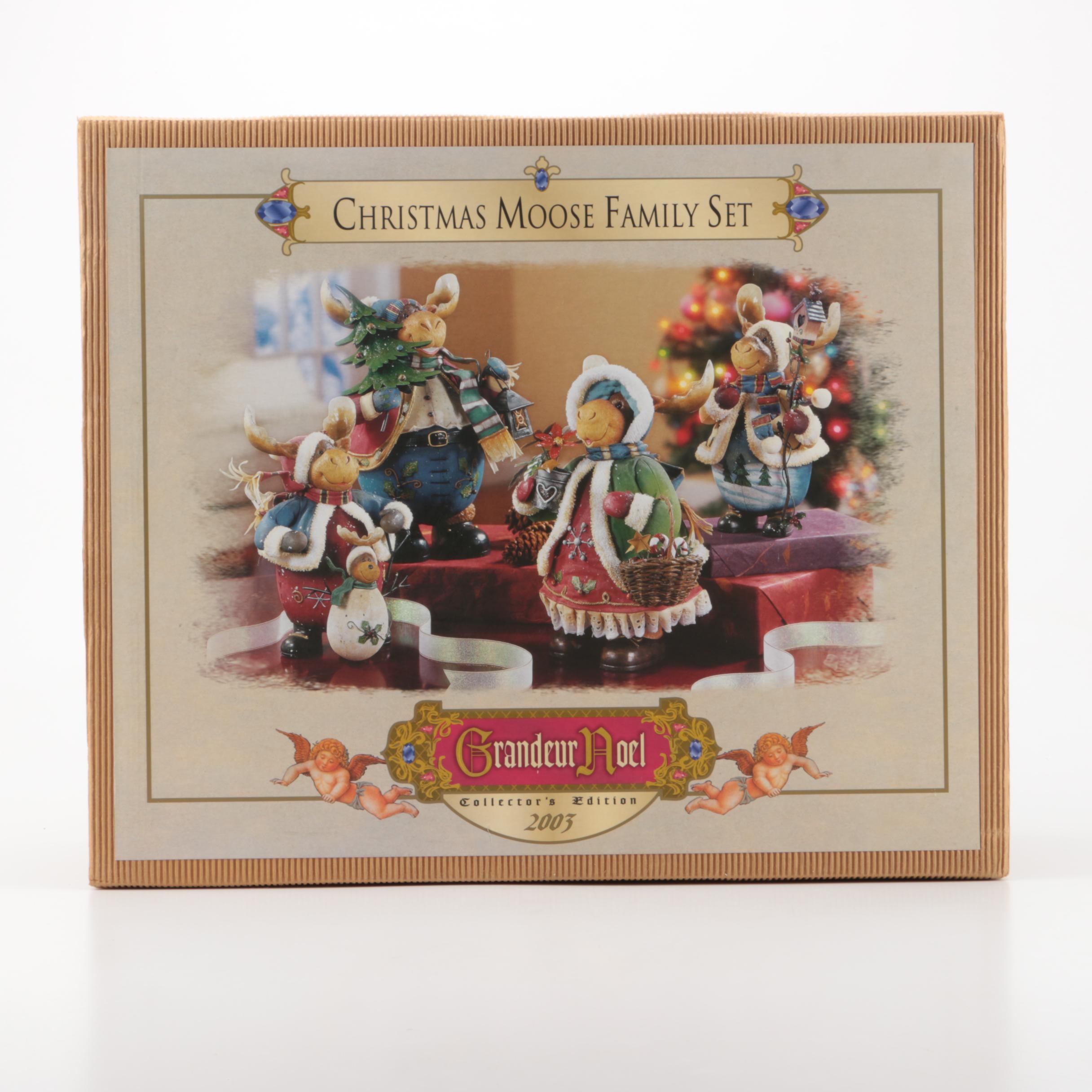 Grandeur Noel 2003 Christmas Moose Family Set