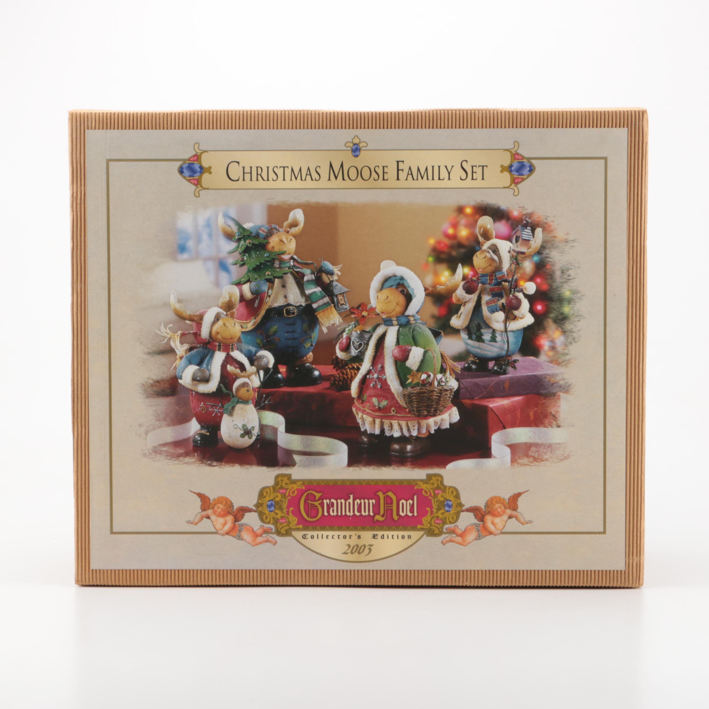 Grandeur Noel 2003 Christmas Moose Family Set
