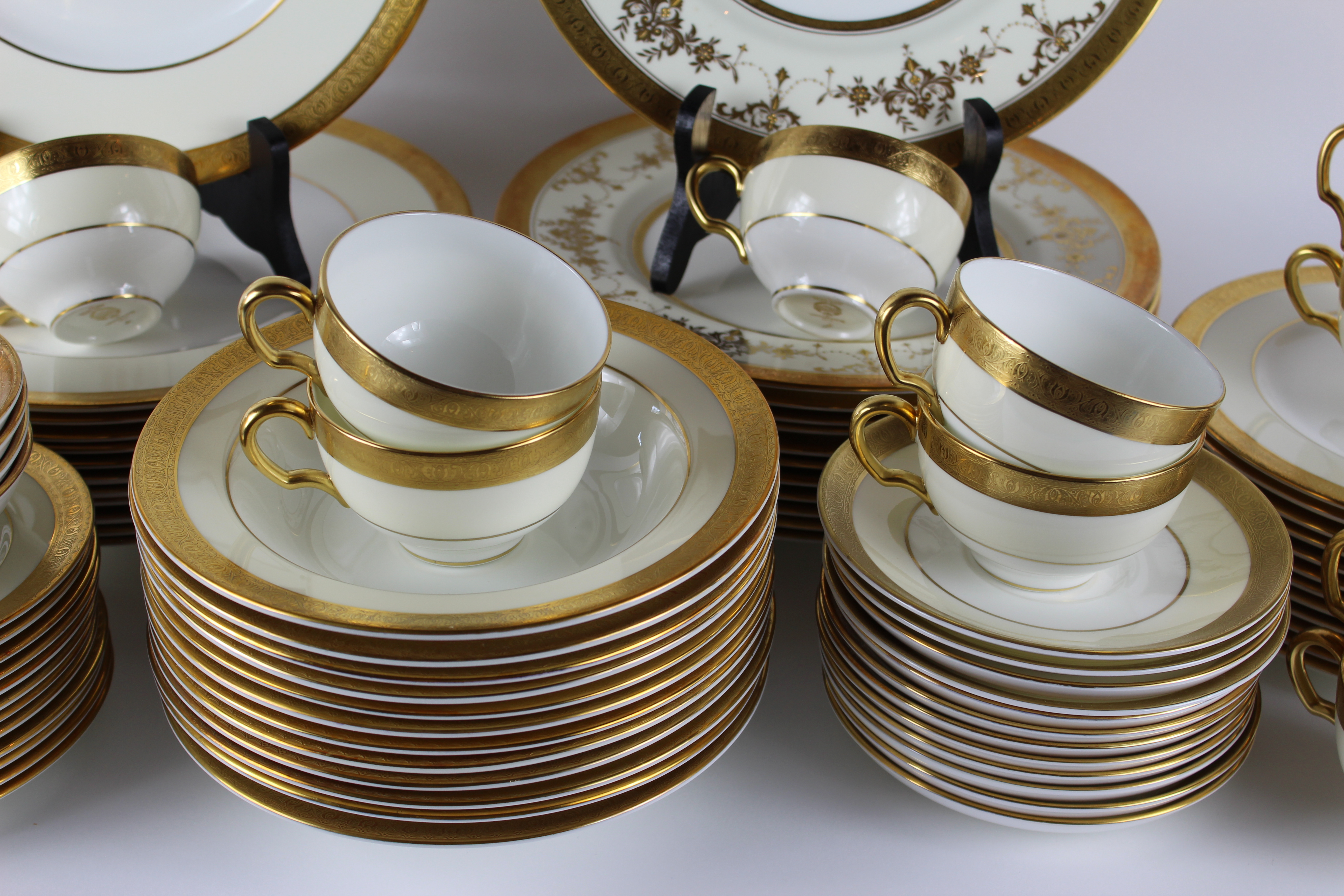 Minton Fine Bone China Dinnerware Plus Serving Pieces including "Buckingham"