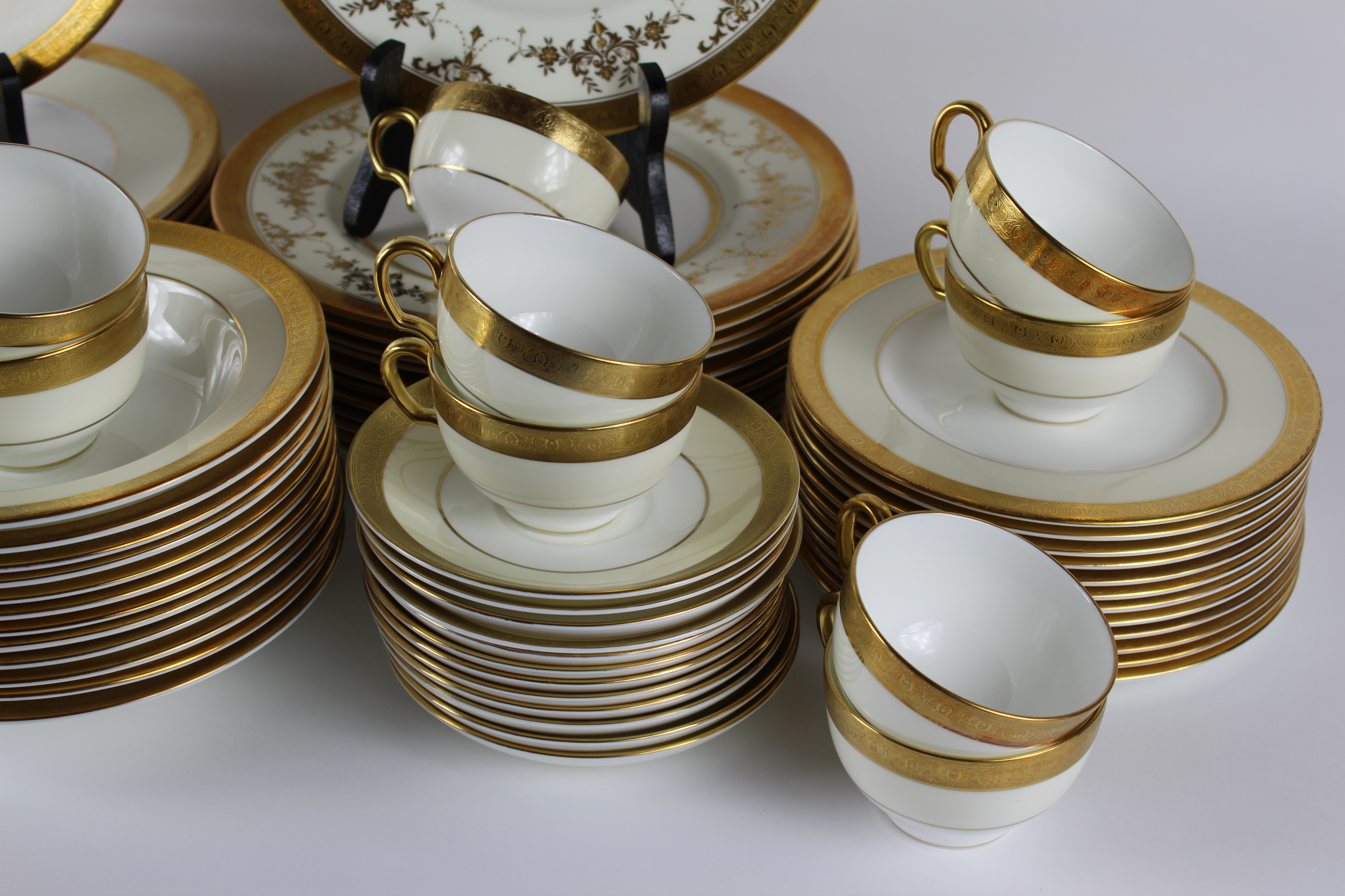 Minton Fine Bone China Dinnerware Plus Serving Pieces including "Buckingham"