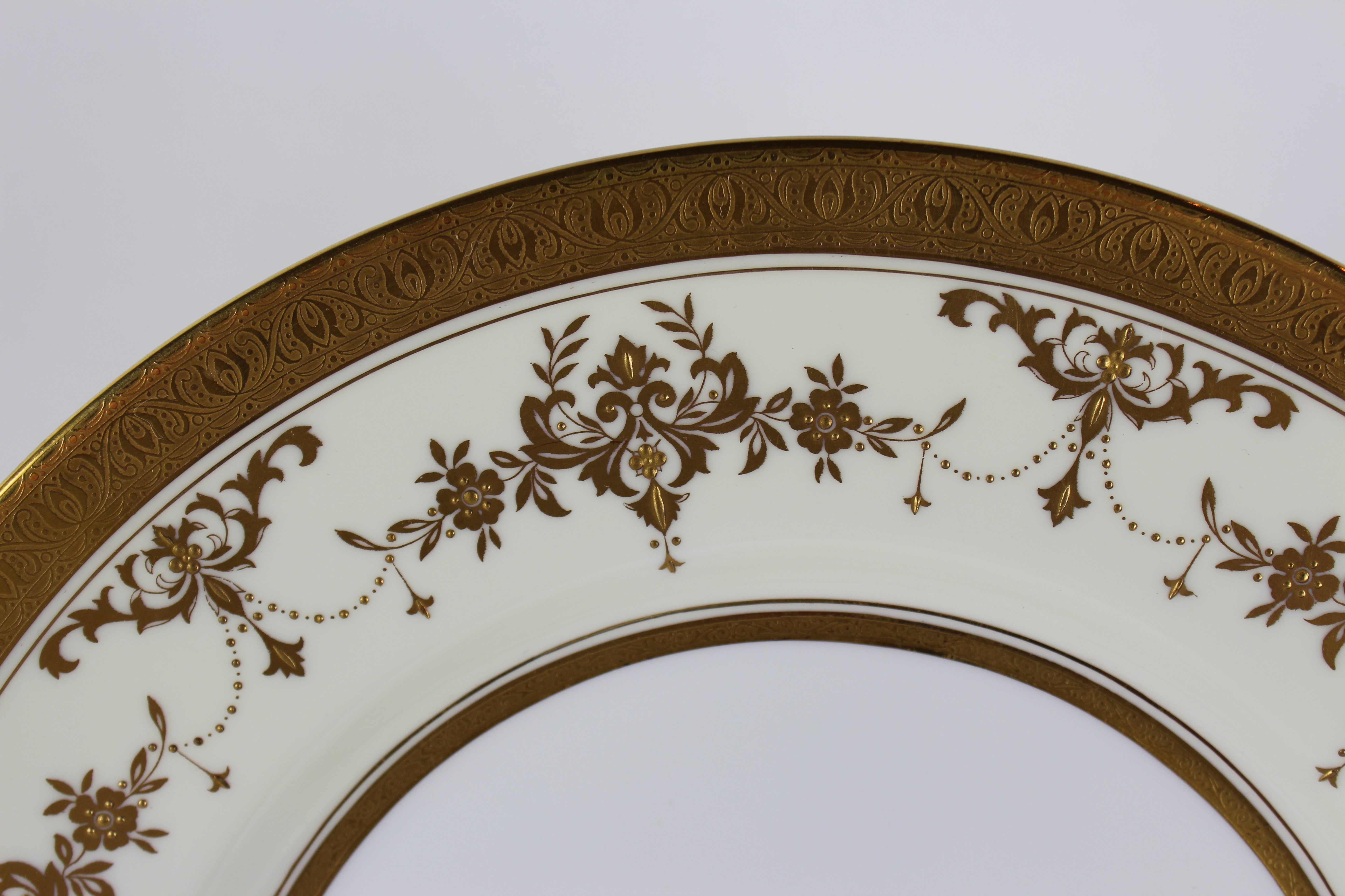 Minton Fine Bone China Dinnerware Plus Serving Pieces including "Buckingham"