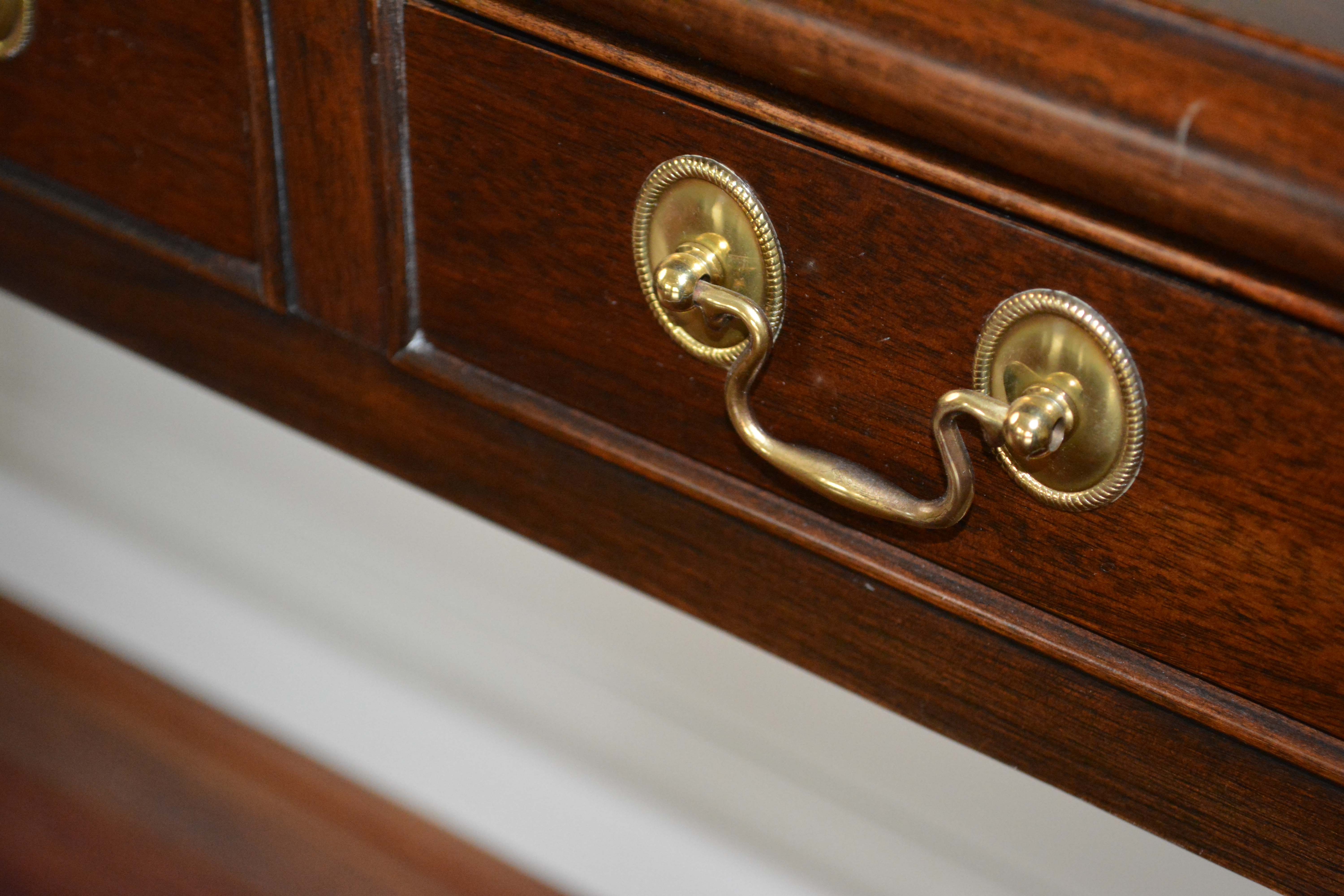Stickley Federal Style Sofa Table with Stickley Stools