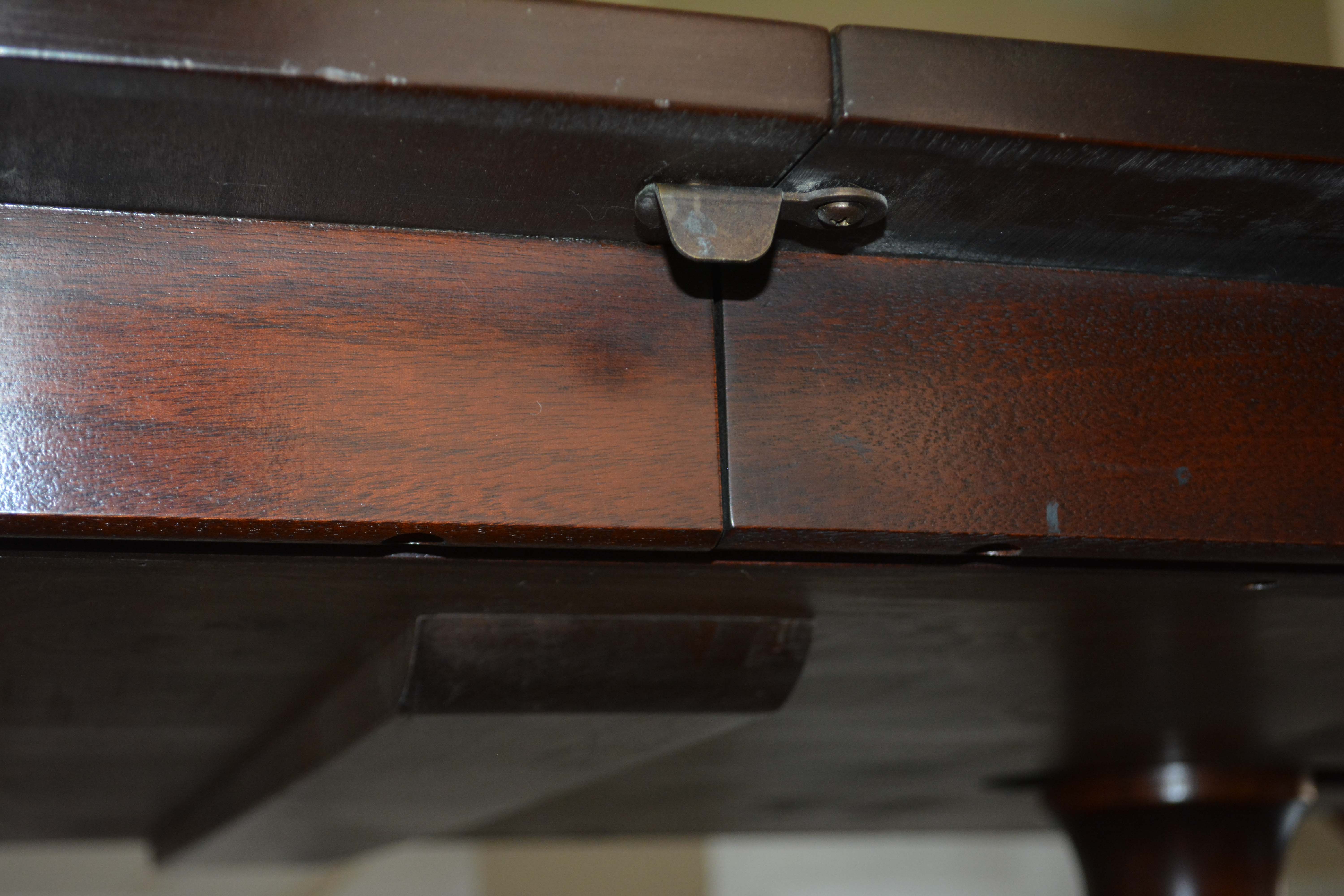 Stickley Mahogany Clipped Corner Dining Table