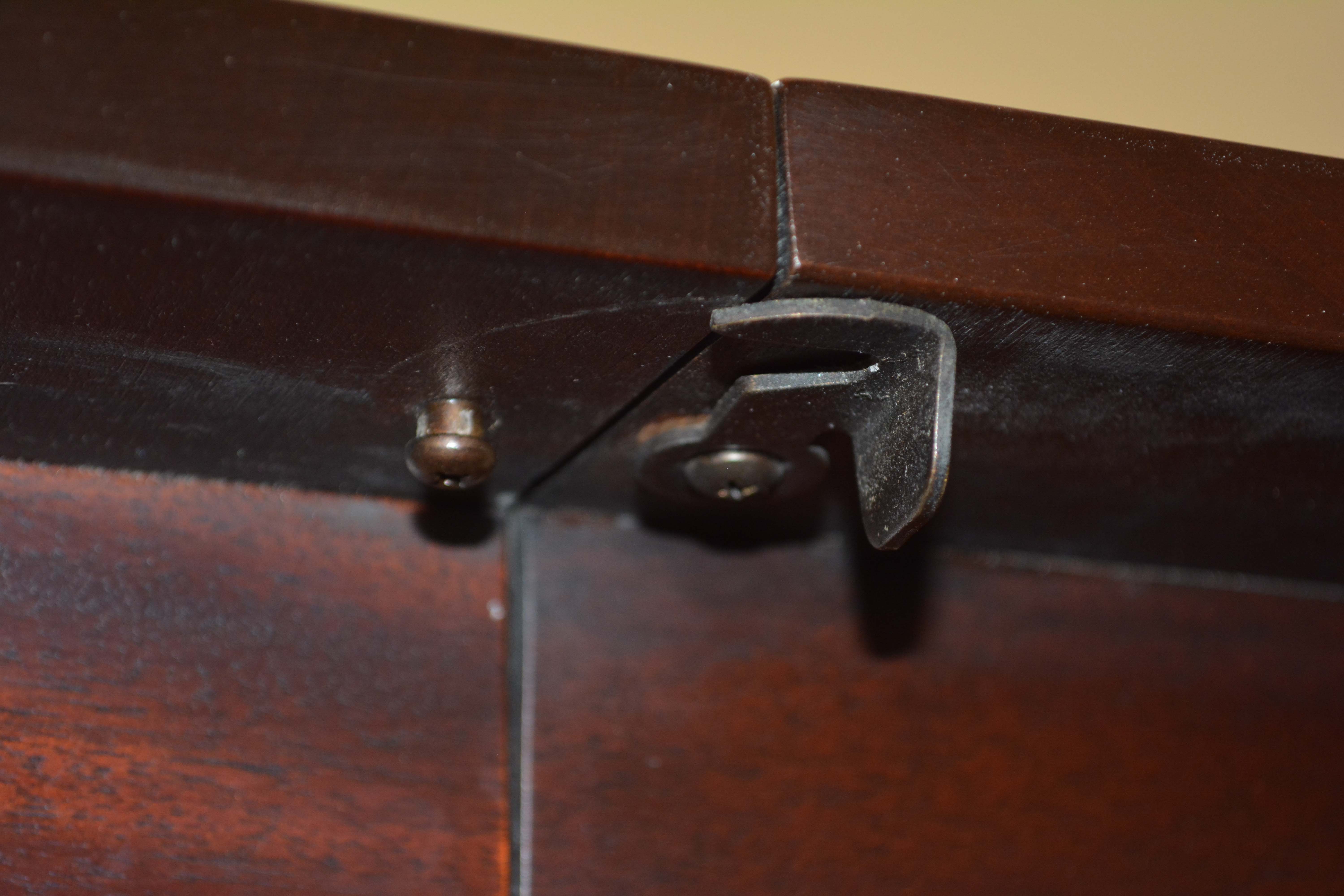 Stickley Mahogany Clipped Corner Dining Table