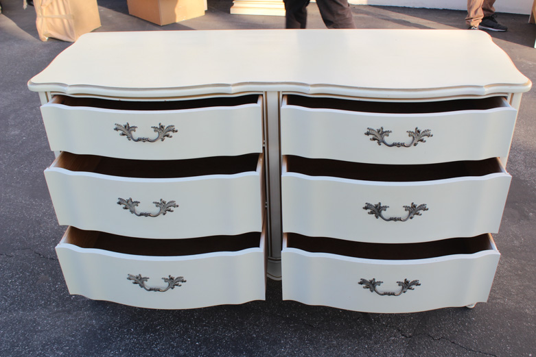Vintage French Provincial Style Chest of Drawers by Drew
