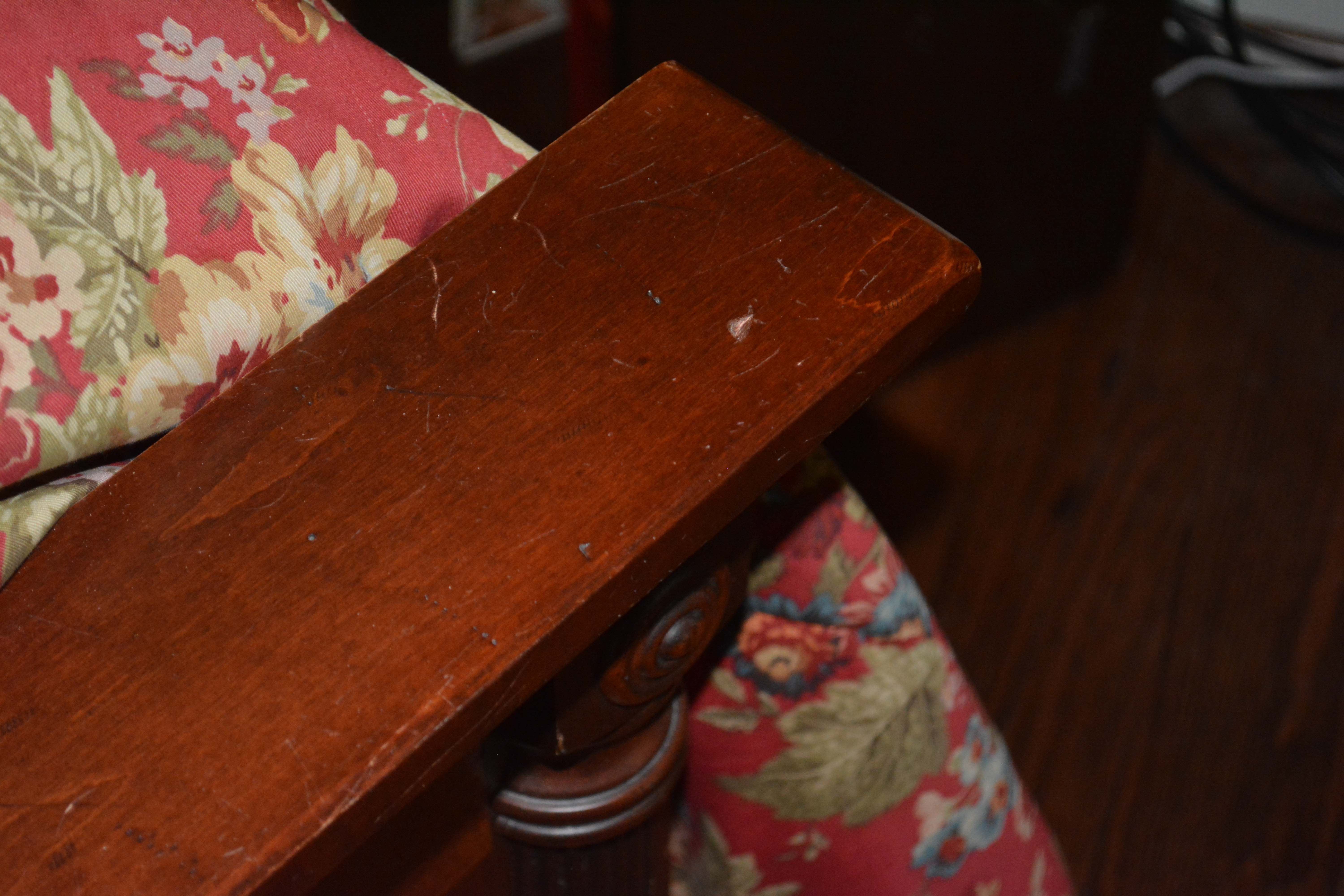 Vintage Traditional Style Queen Bed Frame