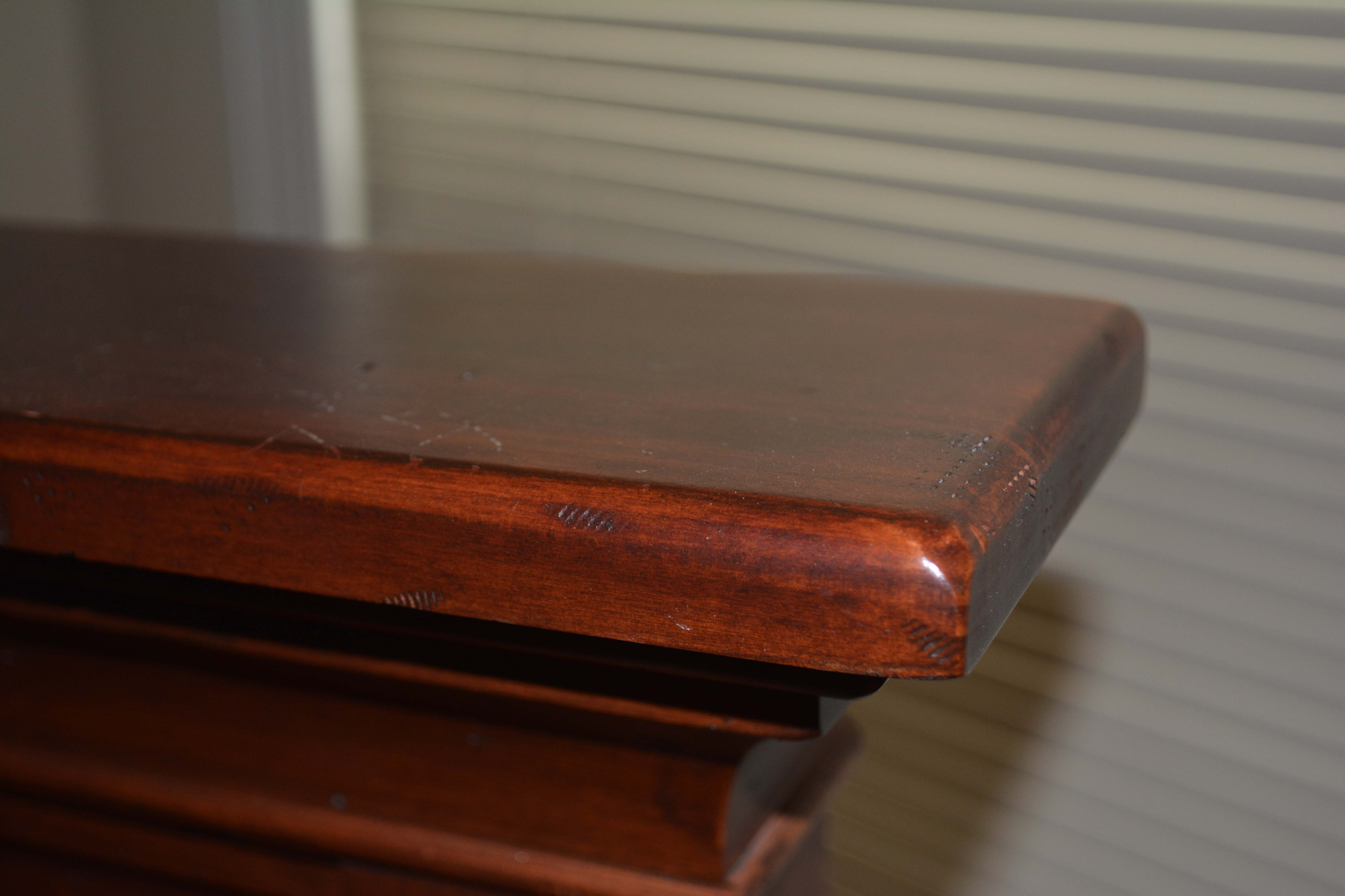 Vintage Traditional Style Queen Bed Frame