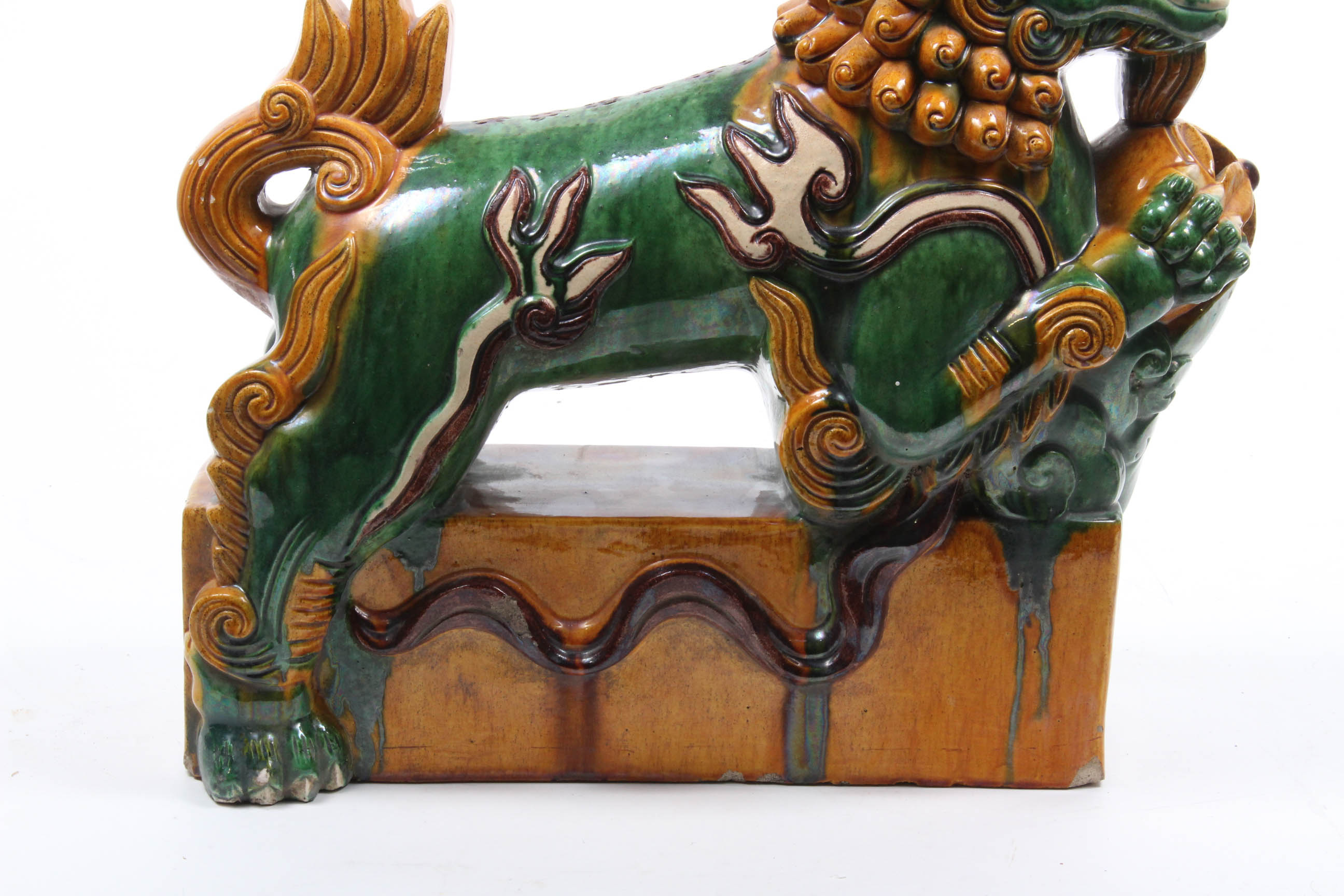 Chinese Lion Ceramic Roof Tile