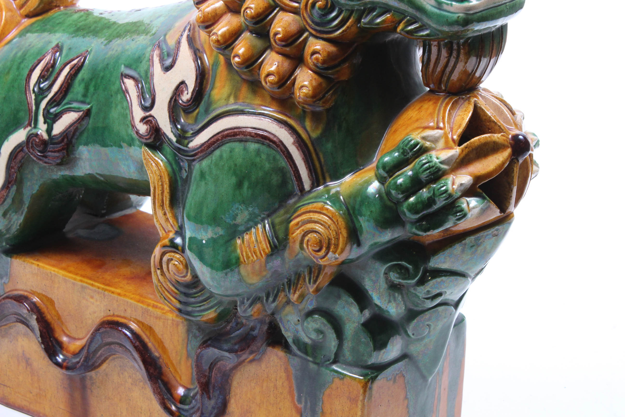 Chinese Lion Ceramic Roof Tile