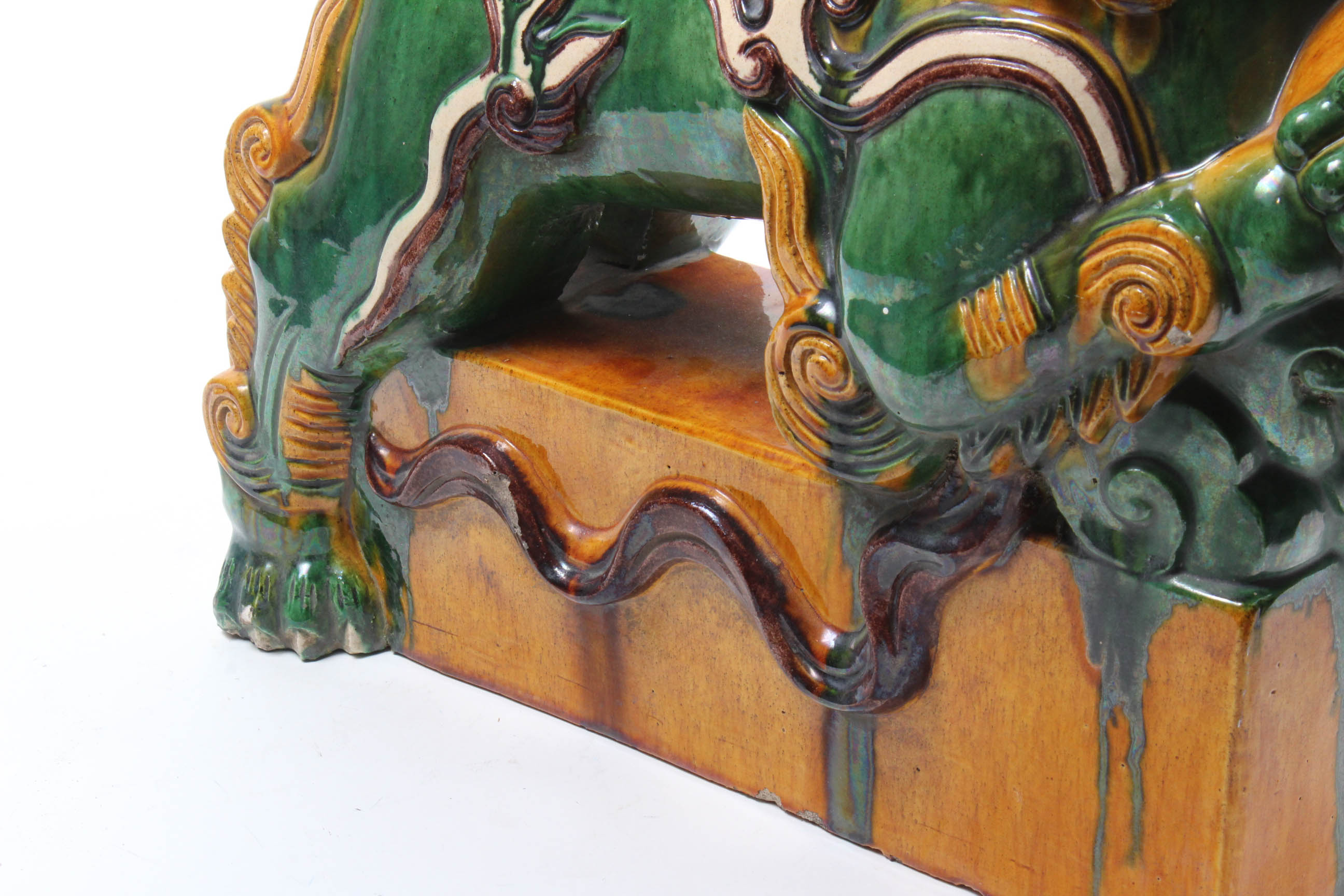 Chinese Lion Ceramic Roof Tile