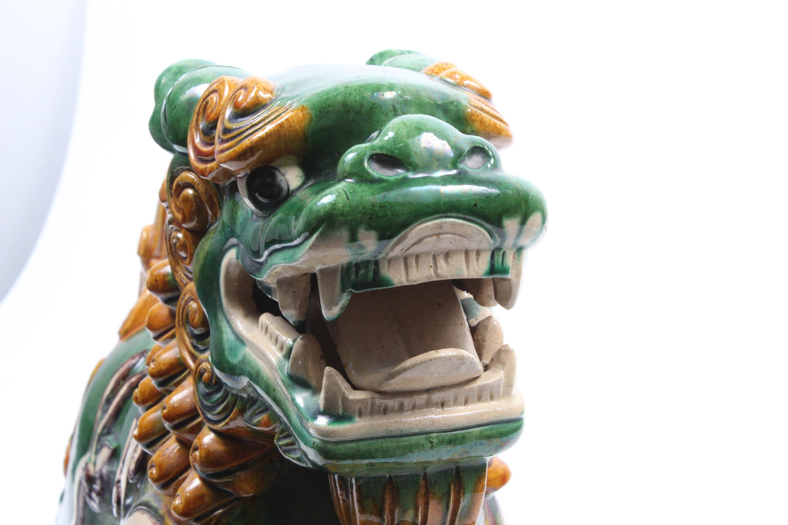Chinese Lion Ceramic Roof Tile