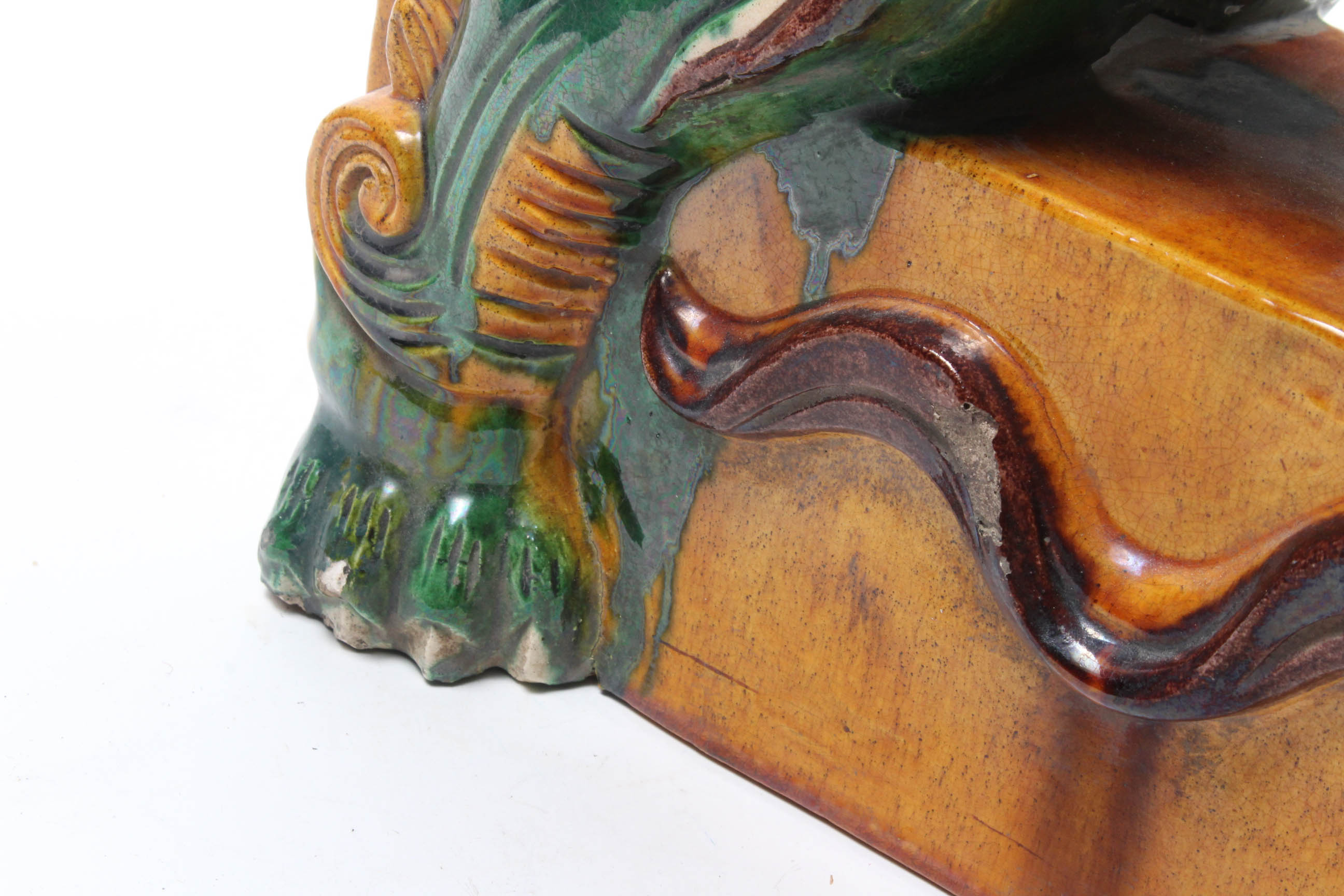 Chinese Lion Ceramic Roof Tile