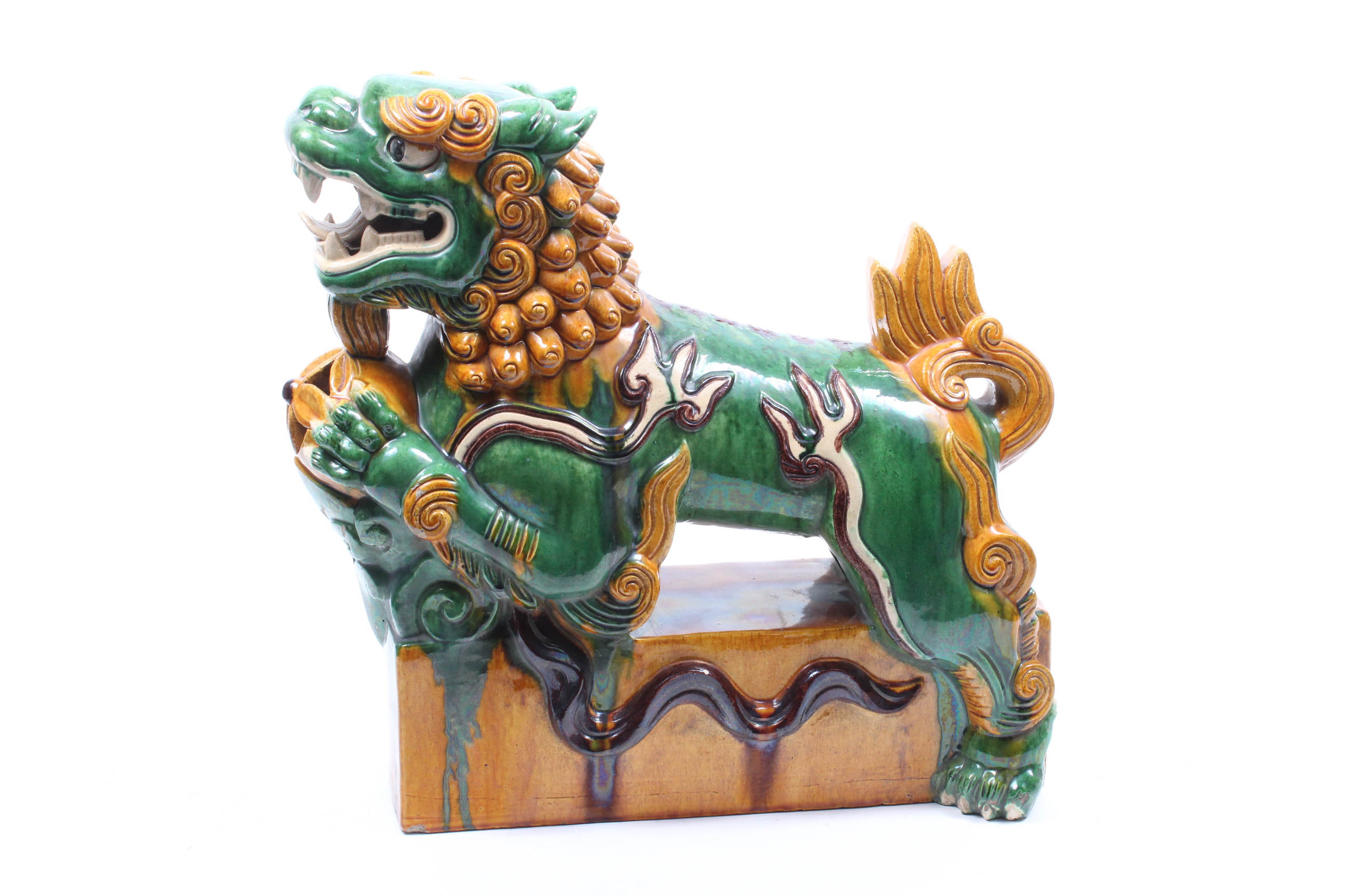 Chinese Lion Ceramic Roof Tile