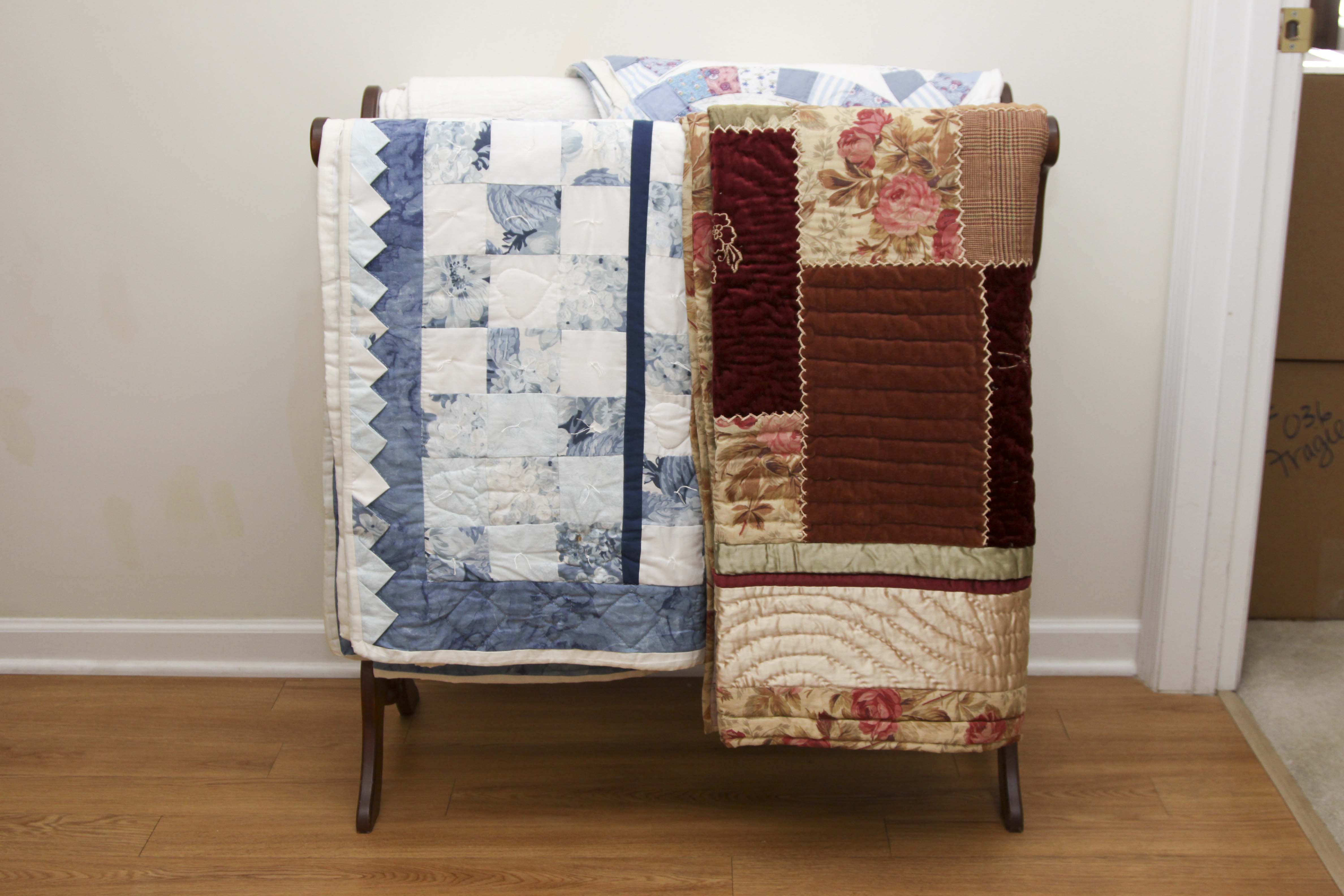 Quilt Stand and Quilts